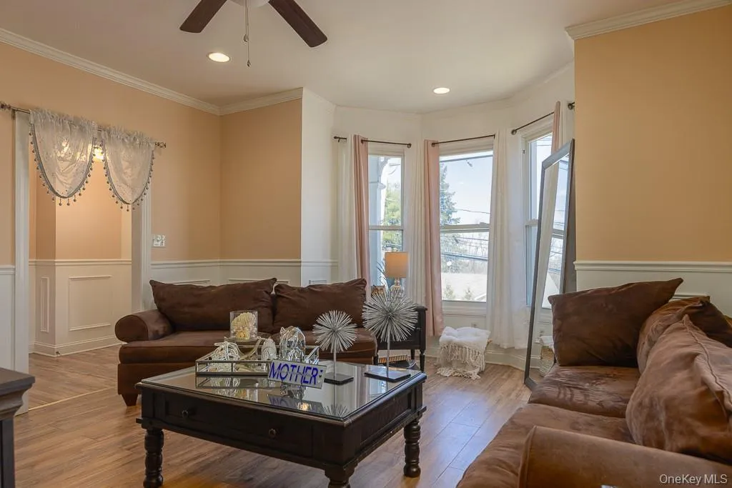 325 Westside Avenue, Haverstraw, NY, 4 Bedrooms Bedrooms, 7 Rooms Rooms,1 BathroomBathrooms,Residential Lease,For Rent,Westside Avenue,0,1037685 325 Westside Avenue, Haverstraw, NY, 4 Bedrooms Bedrooms, 7 Rooms Rooms,1 BathroomBathrooms,Residential Lease,For Rent,Westside Avenue,0,1037685