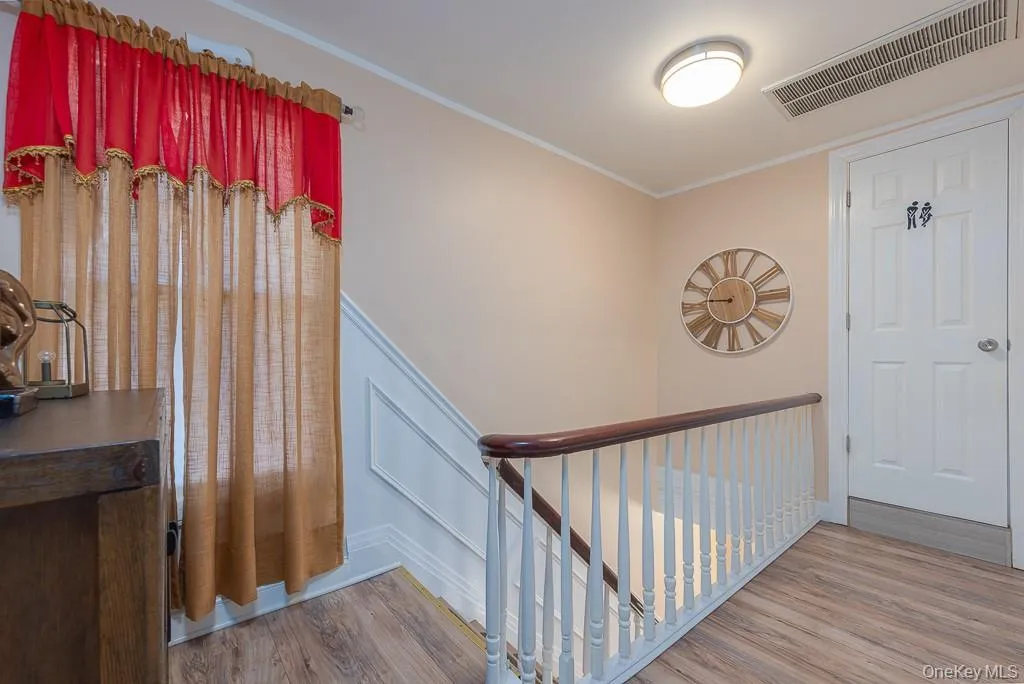 Stairs to Bedrooms Stairs to Bedrooms