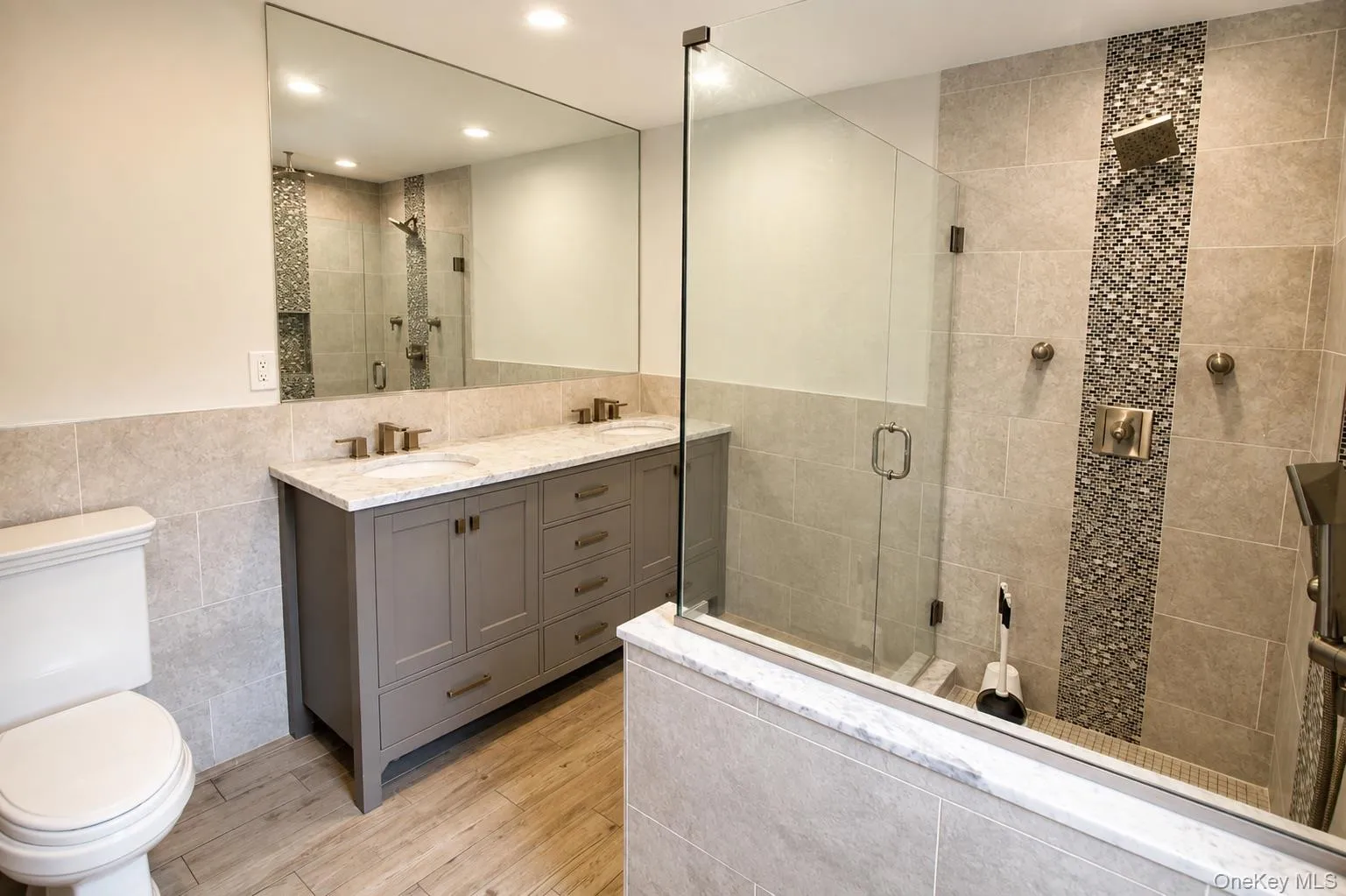 34 Lisa Court, Oyster Bay, NY, 7 Bedrooms Bedrooms, 12 Rooms Rooms,3 BathroomsBathrooms,Residential,For Rent,Lisa,0,1037686 34 Lisa Court, Oyster Bay, NY, 7 Bedrooms Bedrooms, 12 Rooms Rooms,3 BathroomsBathrooms,Residential,For Rent,Lisa,0,1037686