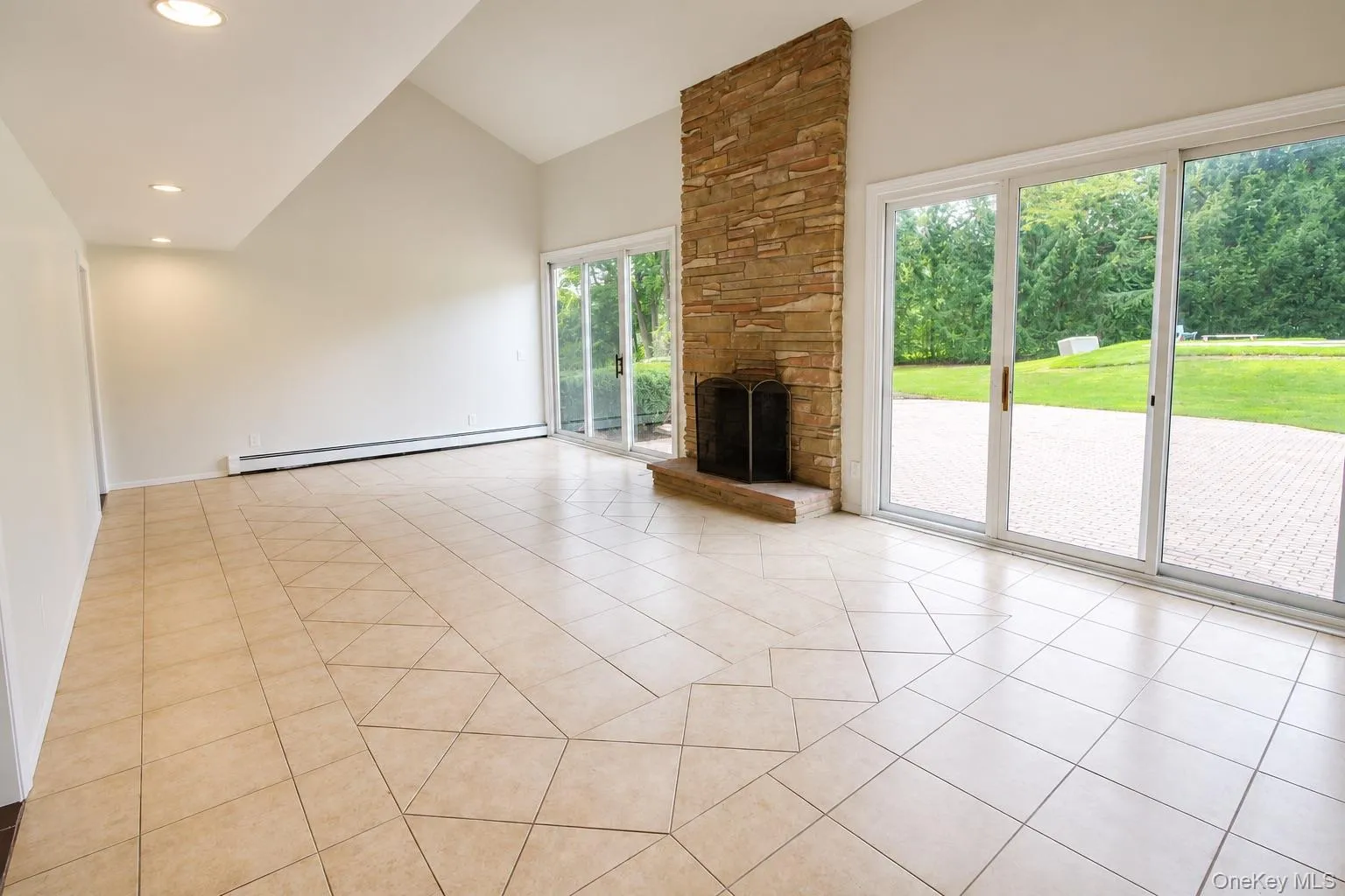 34 Lisa Court, Oyster Bay, NY, 7 Bedrooms Bedrooms, 12 Rooms Rooms,3 BathroomsBathrooms,Residential,For Rent,Lisa,0,1037686 34 Lisa Court, Oyster Bay, NY, 7 Bedrooms Bedrooms, 12 Rooms Rooms,3 BathroomsBathrooms,Residential,For Rent,Lisa,0,1037686