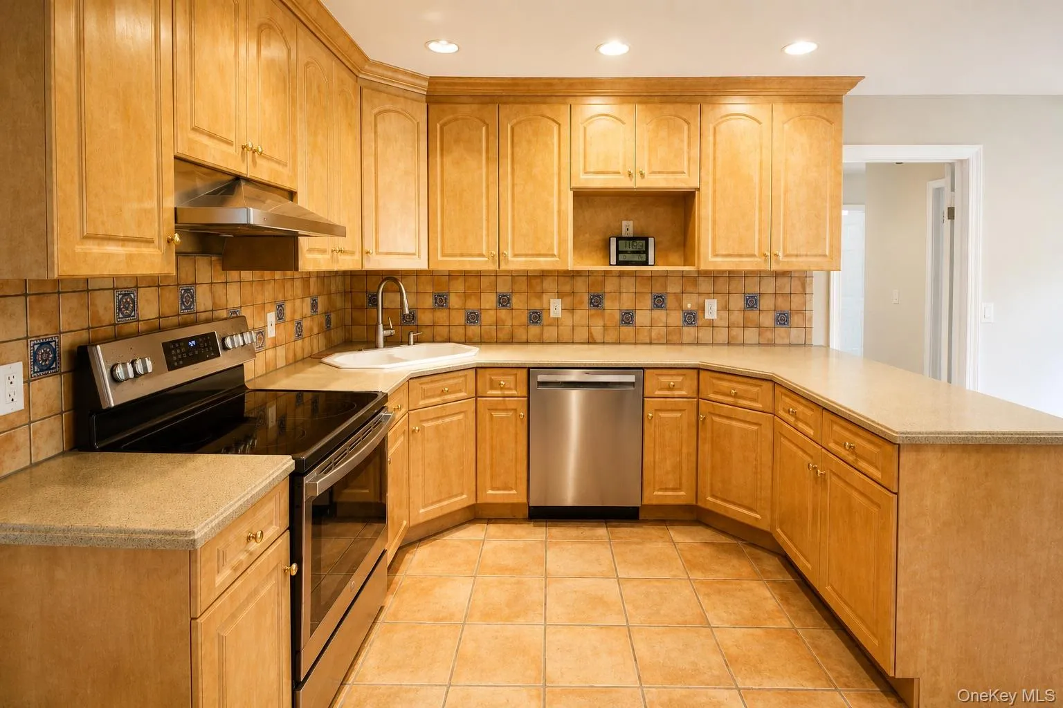 34 Lisa Court, Oyster Bay, NY, 7 Bedrooms Bedrooms, 12 Rooms Rooms,3 BathroomsBathrooms,Residential,For Rent,Lisa,0,1037686 34 Lisa Court, Oyster Bay, NY, 7 Bedrooms Bedrooms, 12 Rooms Rooms,3 BathroomsBathrooms,Residential,For Rent,Lisa,0,1037686