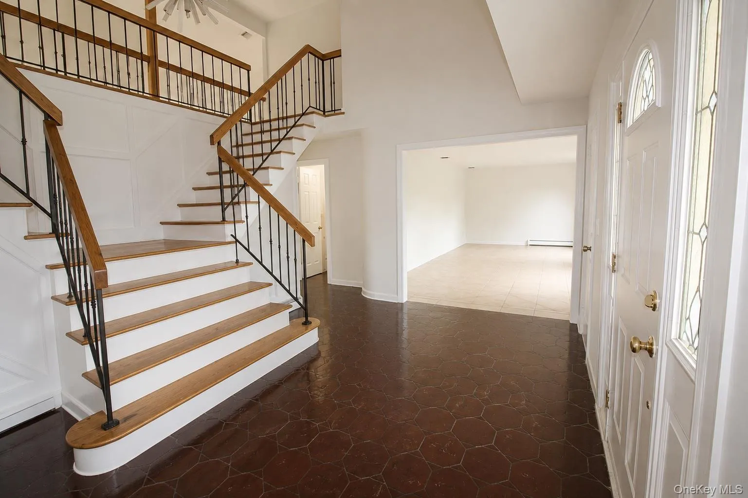 34 Lisa Court, Oyster Bay, NY, 7 Bedrooms Bedrooms, 12 Rooms Rooms,3 BathroomsBathrooms,Residential,For Rent,Lisa,0,1037686 34 Lisa Court, Oyster Bay, NY, 7 Bedrooms Bedrooms, 12 Rooms Rooms,3 BathroomsBathrooms,Residential,For Rent,Lisa,0,1037686