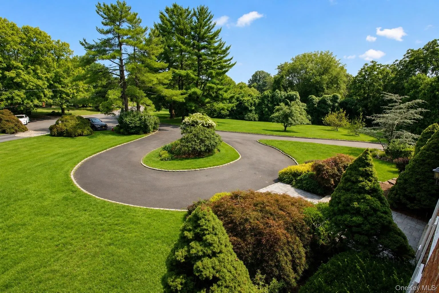 34 Lisa Court, Oyster Bay, NY, 7 Bedrooms Bedrooms, 12 Rooms Rooms,3 BathroomsBathrooms,Residential,For Rent,Lisa,0,1037686 34 Lisa Court, Oyster Bay, NY, 7 Bedrooms Bedrooms, 12 Rooms Rooms,3 BathroomsBathrooms,Residential,For Rent,Lisa,0,1037686