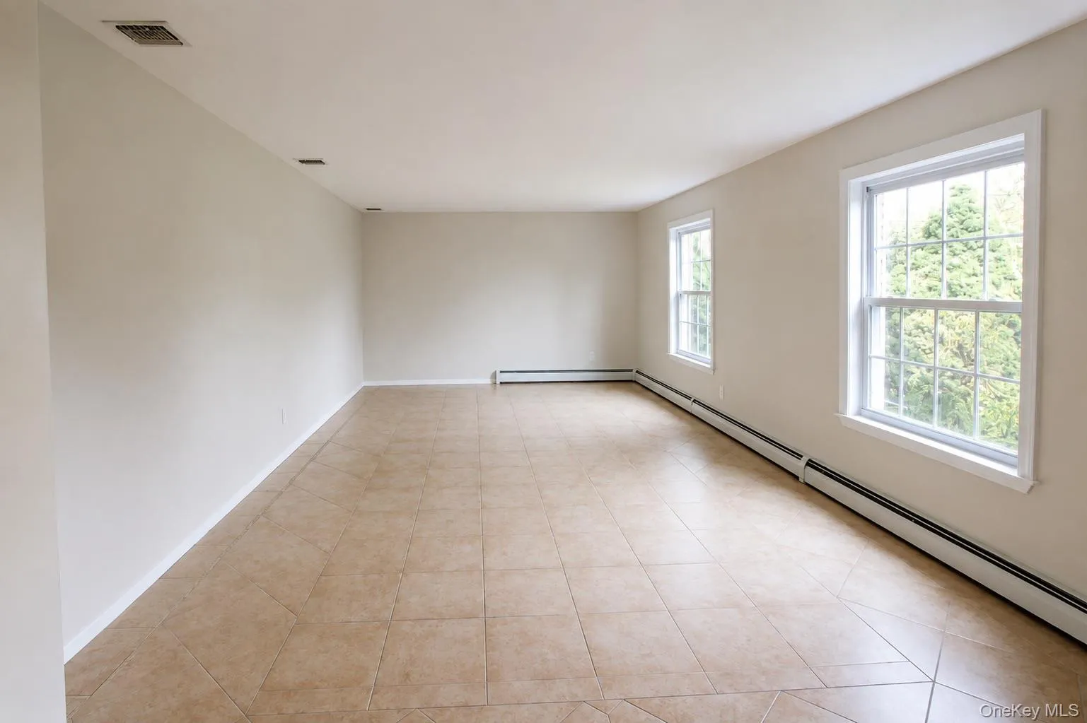 34 Lisa Court, Oyster Bay, NY, 7 Bedrooms Bedrooms, 12 Rooms Rooms,3 BathroomsBathrooms,Residential,For Rent,Lisa,0,1037686 34 Lisa Court, Oyster Bay, NY, 7 Bedrooms Bedrooms, 12 Rooms Rooms,3 BathroomsBathrooms,Residential,For Rent,Lisa,0,1037686
