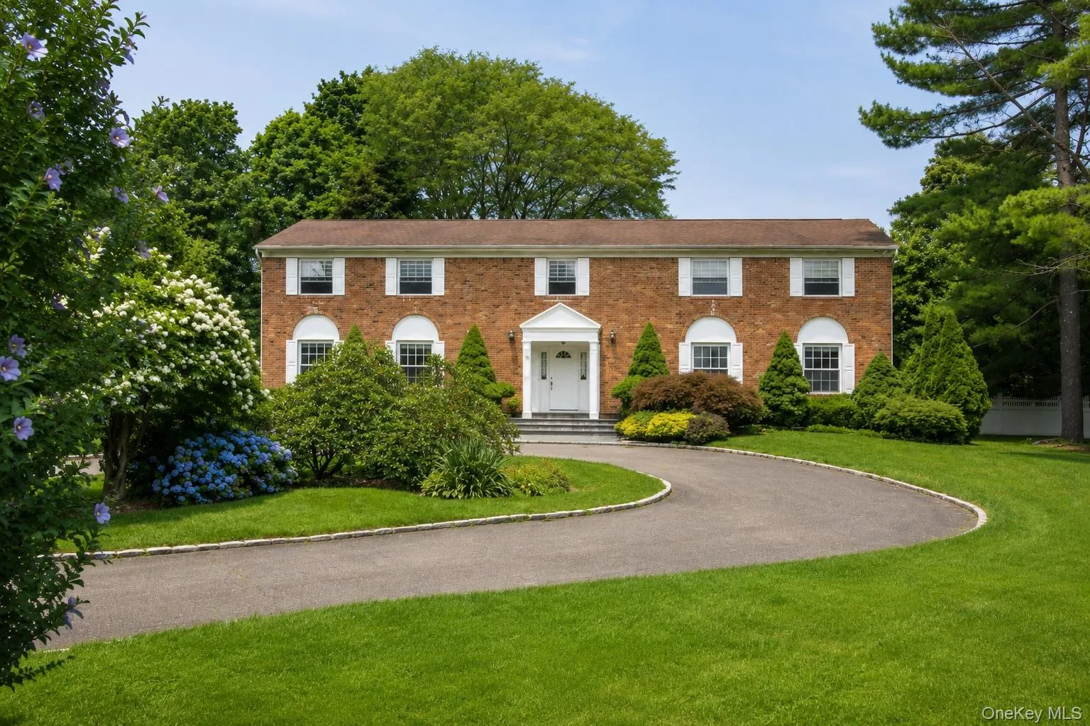 34 Lisa Court, Oyster Bay, NY, 7 Bedrooms Bedrooms, 12 Rooms Rooms,3 BathroomsBathrooms,Residential,For Rent,Lisa,0,1037686 34 Lisa Court, Oyster Bay, NY, 7 Bedrooms Bedrooms, 12 Rooms Rooms,3 BathroomsBathrooms,Residential,For Rent,Lisa,0,1037686