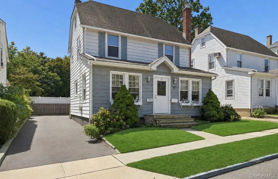36 Hawthorne Street, North Hempstead, NY, 3 Bedrooms Bedrooms, 7 Rooms Rooms,2 BathroomsBathrooms,Residential,For Rent,Hawthorne,0,1037687 36 Hawthorne Street, North Hempstead, NY, 3 Bedrooms Bedrooms, 7 Rooms Rooms,2 BathroomsBathrooms,Residential,For Rent,Hawthorne,0,1037687