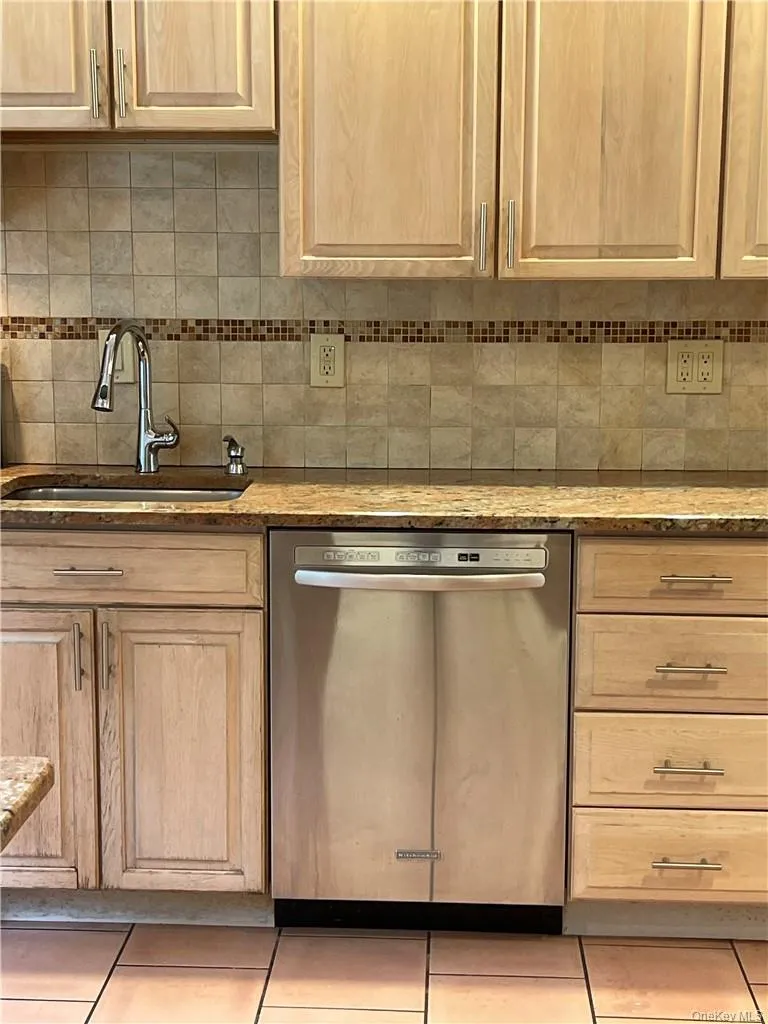 55 Montebello Road, Ramapo, NY, 5 Bedrooms Bedrooms, 9 Rooms Rooms,3 BathroomsBathrooms,Residential,For Rent,Montebello,0,1037689 55 Montebello Road, Ramapo, NY, 5 Bedrooms Bedrooms, 9 Rooms Rooms,3 BathroomsBathrooms,Residential,For Rent,Montebello,0,1037689