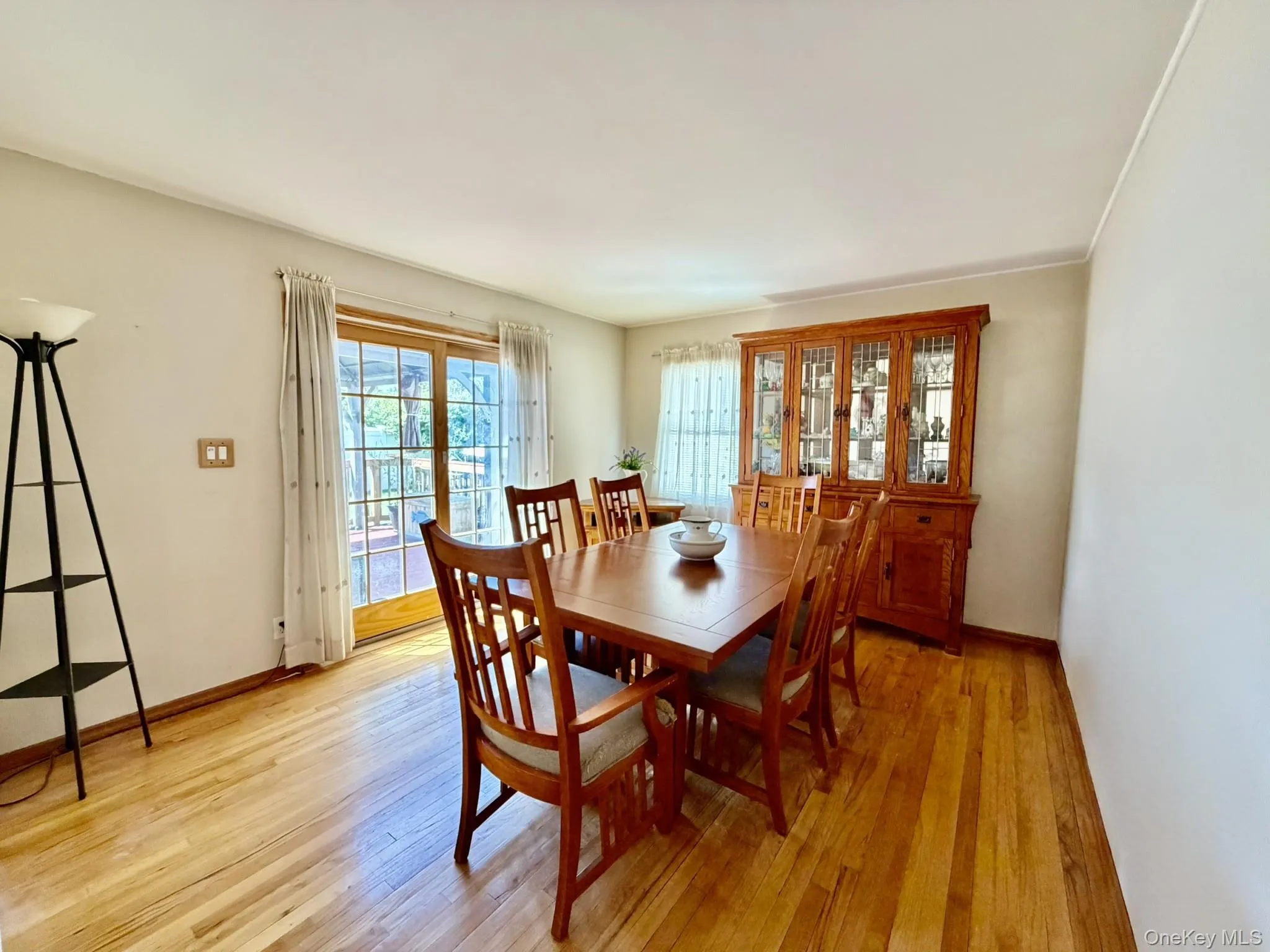 62 Bernard Street, Oyster Bay, NY, 4 Bedrooms Bedrooms, 6 Rooms Rooms,1 BathroomBathrooms,Residential,For Rent,Bernard,0,1037693 62 Bernard Street, Oyster Bay, NY, 4 Bedrooms Bedrooms, 6 Rooms Rooms,1 BathroomBathrooms,Residential,For Rent,Bernard,0,1037693
