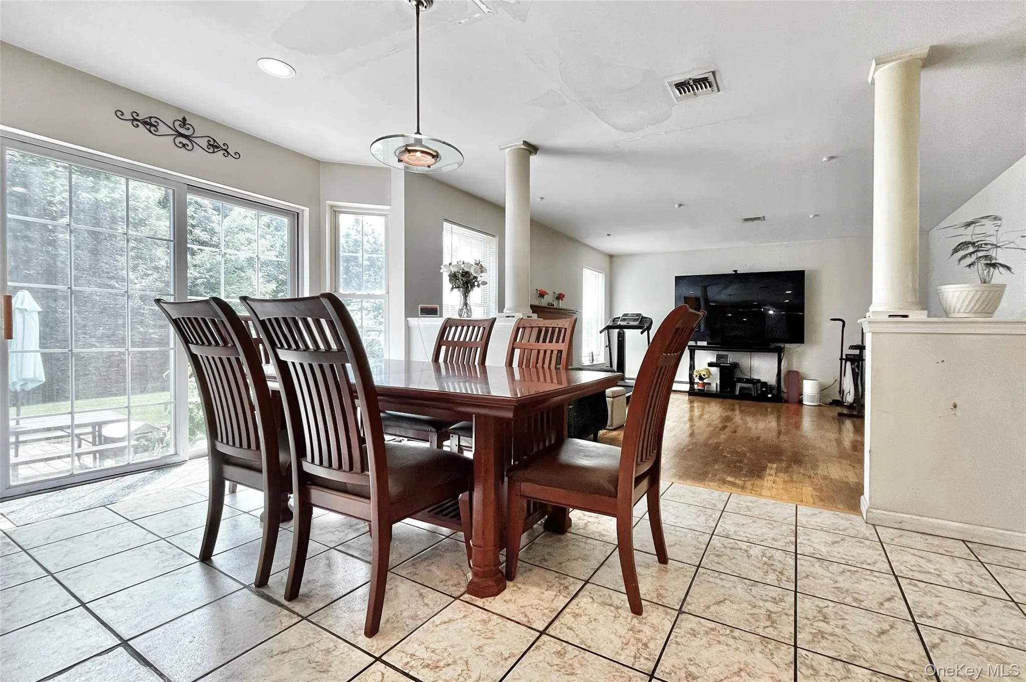 7 Frances Lane, Monroe, NY, 4 Bedrooms Bedrooms, 11 Rooms Rooms,2 BathroomsBathrooms,Residential,For Rent,Frances,0,1037697 7 Frances Lane, Monroe, NY, 4 Bedrooms Bedrooms, 11 Rooms Rooms,2 BathroomsBathrooms,Residential,For Rent,Frances,0,1037697