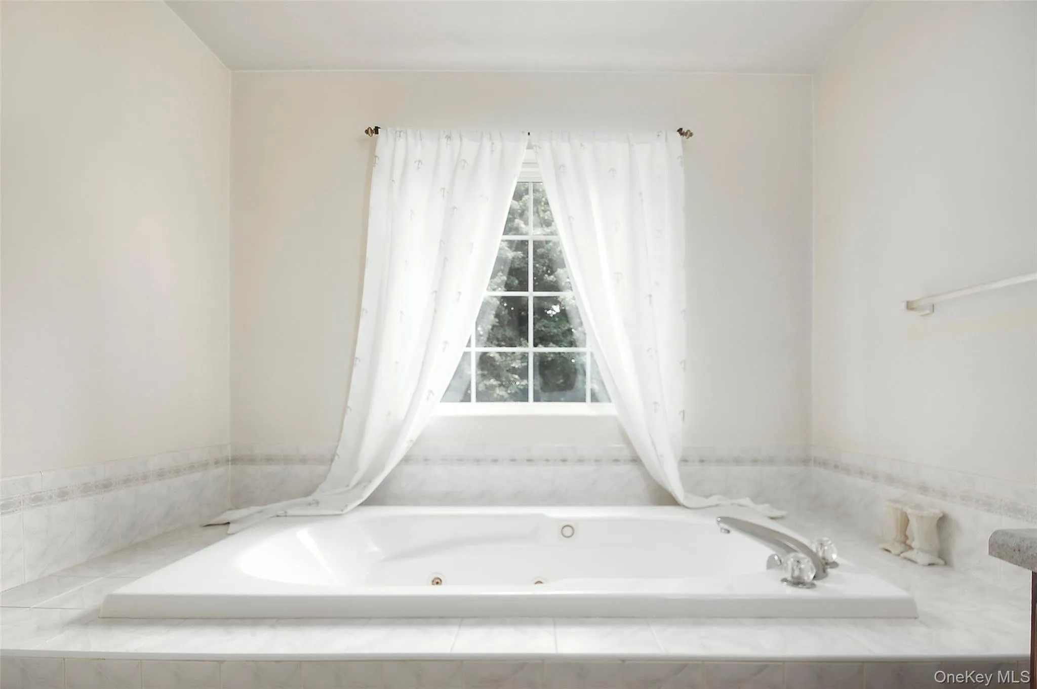 7 Frances Lane, Monroe, NY, 4 Bedrooms Bedrooms, 11 Rooms Rooms,2 BathroomsBathrooms,Residential,For Rent,Frances,0,1037697 7 Frances Lane, Monroe, NY, 4 Bedrooms Bedrooms, 11 Rooms Rooms,2 BathroomsBathrooms,Residential,For Rent,Frances,0,1037697