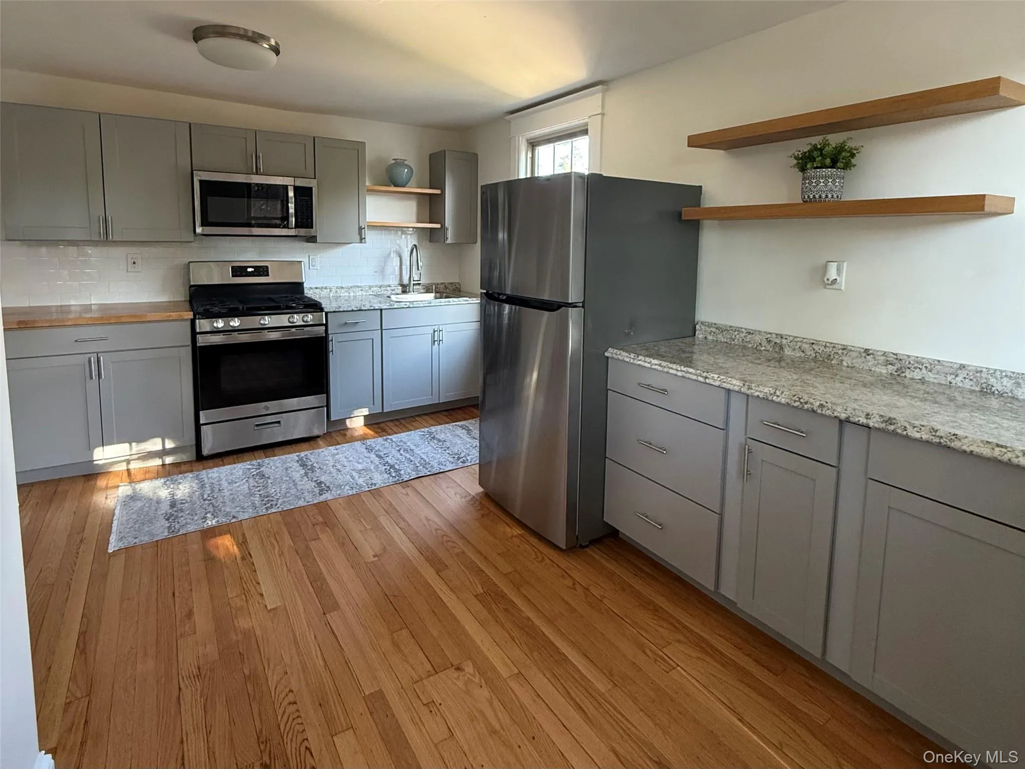 66 Worrall Avenue, Poughkeepsie, NY, 2 Bedrooms Bedrooms, 5 Rooms Rooms,1 BathroomBathrooms,Residential Lease,For Rent,Worrall,0,1037703 66 Worrall Avenue, Poughkeepsie, NY, 2 Bedrooms Bedrooms, 5 Rooms Rooms,1 BathroomBathrooms,Residential Lease,For Rent,Worrall,0,1037703