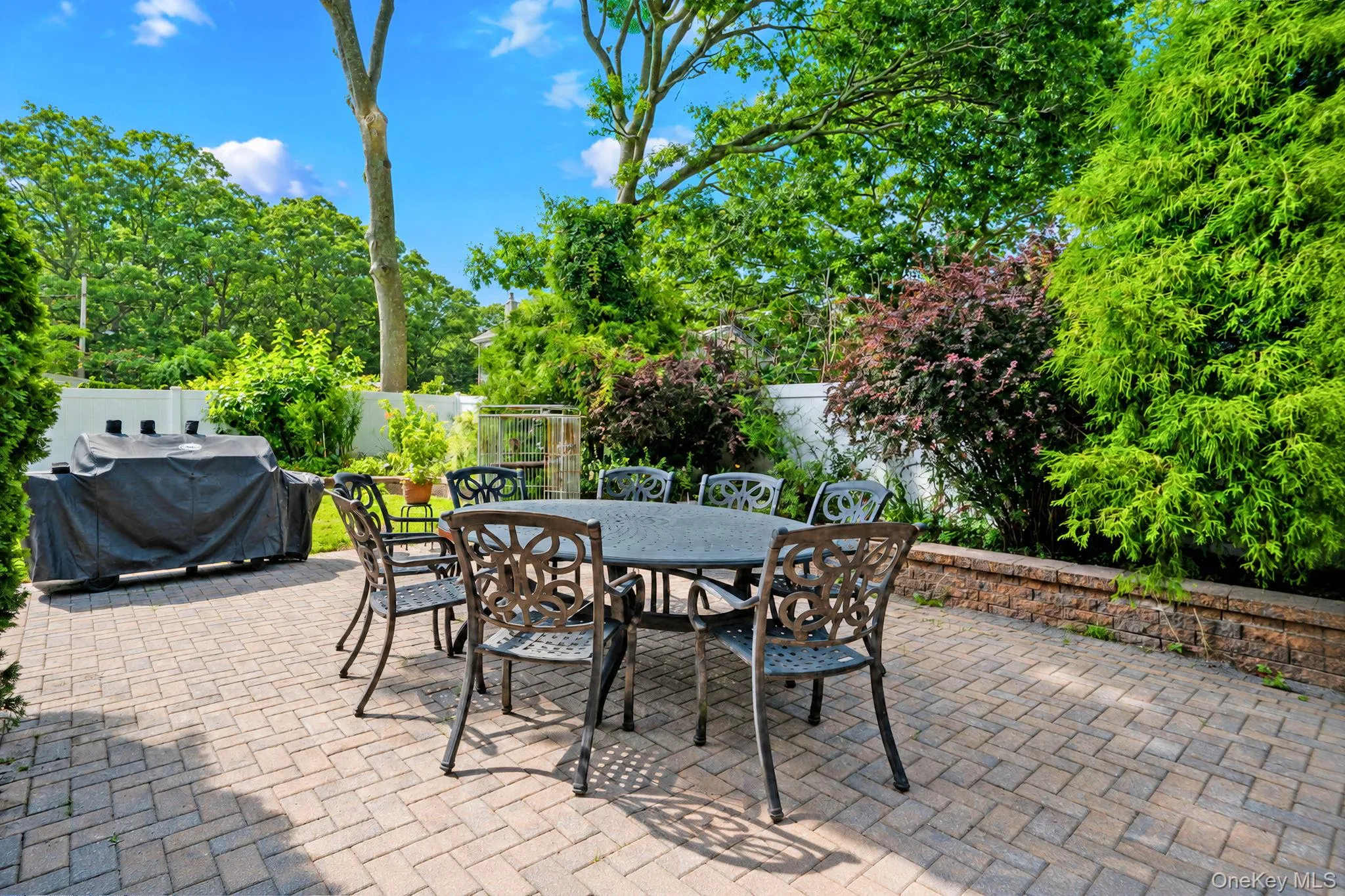37 Main Avenue, Brookhaven, NY, 4 Bedrooms Bedrooms, 8 Rooms Rooms,2 BathroomsBathrooms,Residential,For Rent,Main,0,1037709 37 Main Avenue, Brookhaven, NY, 4 Bedrooms Bedrooms, 8 Rooms Rooms,2 BathroomsBathrooms,Residential,For Rent,Main,0,1037709