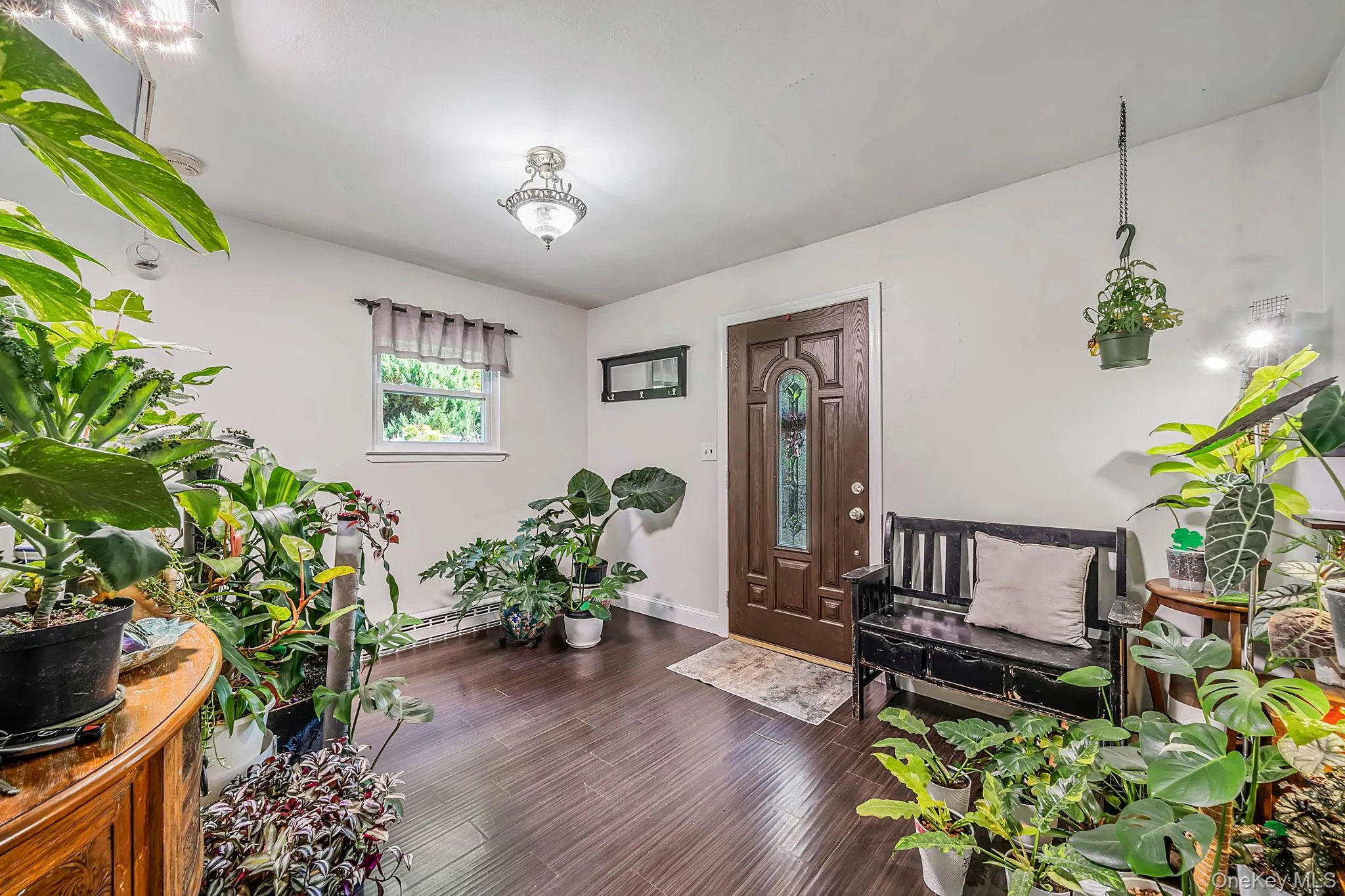 37 Main Avenue, Brookhaven, NY, 4 Bedrooms Bedrooms, 8 Rooms Rooms,2 BathroomsBathrooms,Residential,For Rent,Main,0,1037709 37 Main Avenue, Brookhaven, NY, 4 Bedrooms Bedrooms, 8 Rooms Rooms,2 BathroomsBathrooms,Residential,For Rent,Main,0,1037709