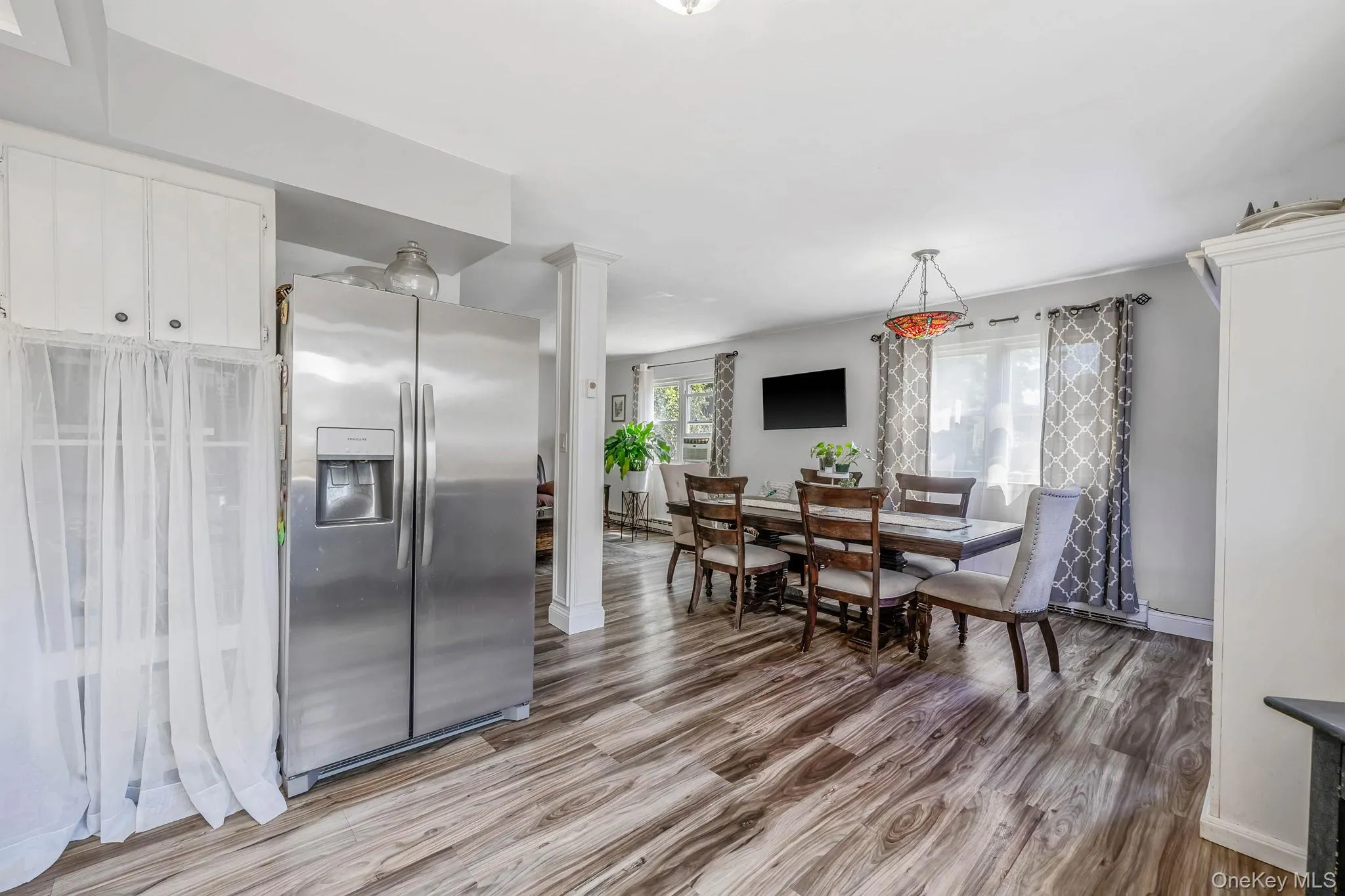 37 Main Avenue, Brookhaven, NY, 4 Bedrooms Bedrooms, 8 Rooms Rooms,2 BathroomsBathrooms,Residential,For Rent,Main,0,1037709 37 Main Avenue, Brookhaven, NY, 4 Bedrooms Bedrooms, 8 Rooms Rooms,2 BathroomsBathrooms,Residential,For Rent,Main,0,1037709