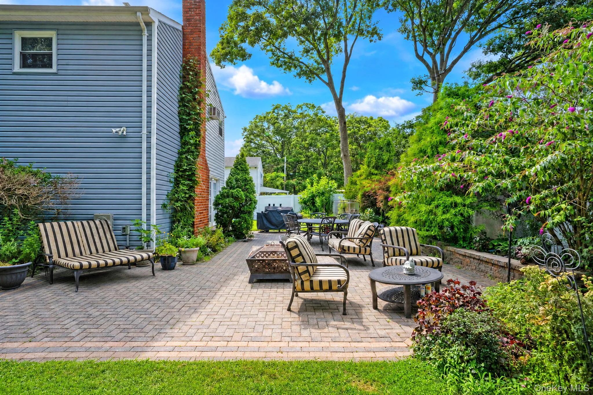 37 Main Avenue, Brookhaven, NY, 4 Bedrooms Bedrooms, 8 Rooms Rooms,2 BathroomsBathrooms,Residential,For Rent,Main,0,1037709 37 Main Avenue, Brookhaven, NY, 4 Bedrooms Bedrooms, 8 Rooms Rooms,2 BathroomsBathrooms,Residential,For Rent,Main,0,1037709