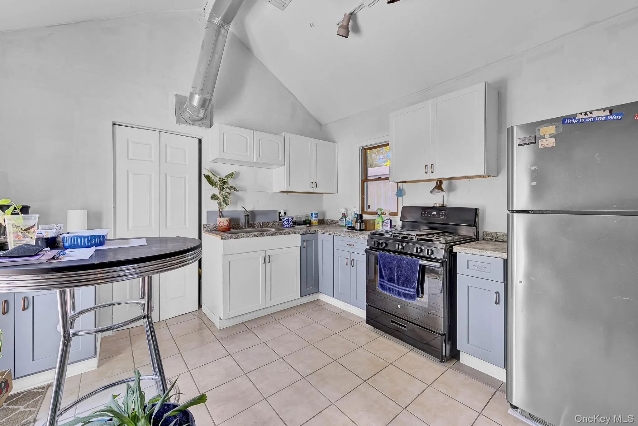 Cottage Kitchen Cottage Kitchen