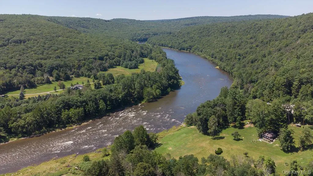 4594 State Route 97, Tusten, NY, 3 Bedrooms Bedrooms, 7 Rooms Rooms,2 BathroomsBathrooms,Residential,For Rent,State Route 97,0,1037716 4594 State Route 97, Tusten, NY, 3 Bedrooms Bedrooms, 7 Rooms Rooms,2 BathroomsBathrooms,Residential,For Rent,State Route 97,0,1037716