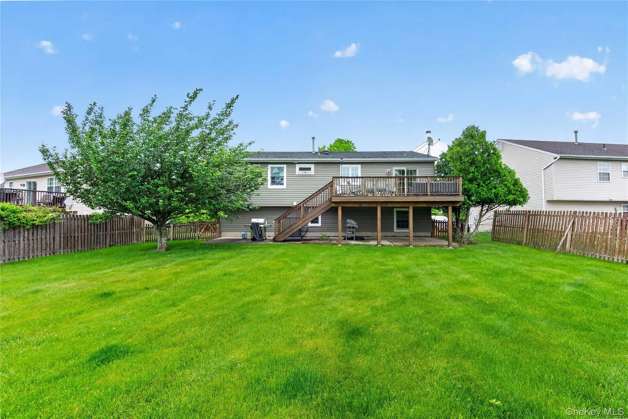 5 Columbia Circle, Woodbury, NY, 4 Bedrooms Bedrooms, 11 Rooms Rooms,2 BathroomsBathrooms,Residential,For Rent,Columbia,0,1037720 5 Columbia Circle, Woodbury, NY, 4 Bedrooms Bedrooms, 11 Rooms Rooms,2 BathroomsBathrooms,Residential,For Rent,Columbia,0,1037720