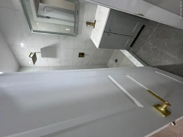 2524 Tenbroeck Avenue, New York, NY, 1 Bedroom Bedrooms, 2 Rooms Rooms,1 BathroomBathrooms,Residential Lease,For Rent,Tenbroeck,0,1037721 2524 Tenbroeck Avenue, New York, NY, 1 Bedroom Bedrooms, 2 Rooms Rooms,1 BathroomBathrooms,Residential Lease,For Rent,Tenbroeck,0,1037721