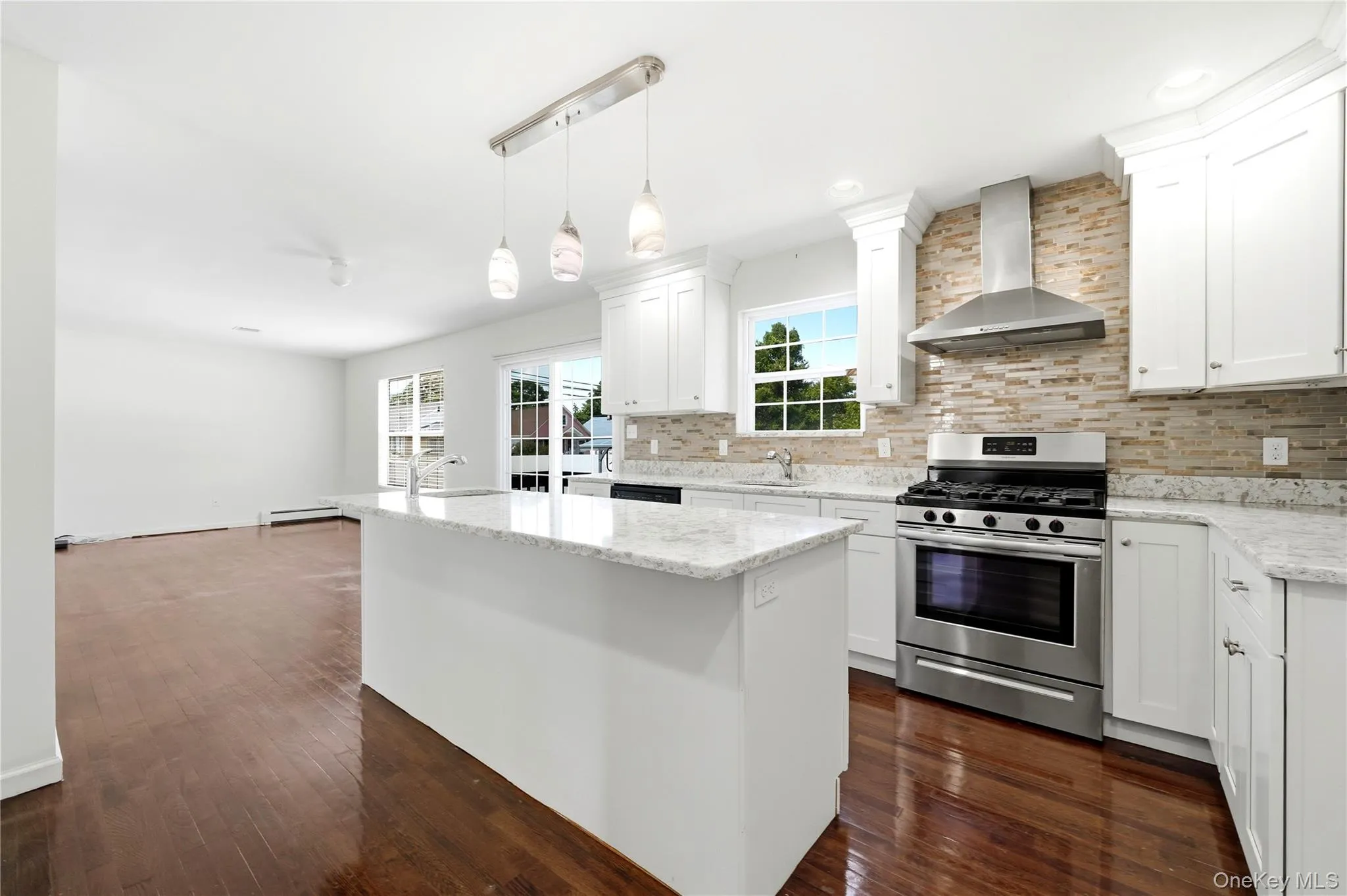 59 Southard Avenue, Babylon, NY, 4 Bedrooms Bedrooms, 11 Rooms Rooms,3 BathroomsBathrooms,Residential,For Rent,Southard,0,1037727 59 Southard Avenue, Babylon, NY, 4 Bedrooms Bedrooms, 11 Rooms Rooms,3 BathroomsBathrooms,Residential,For Rent,Southard,0,1037727