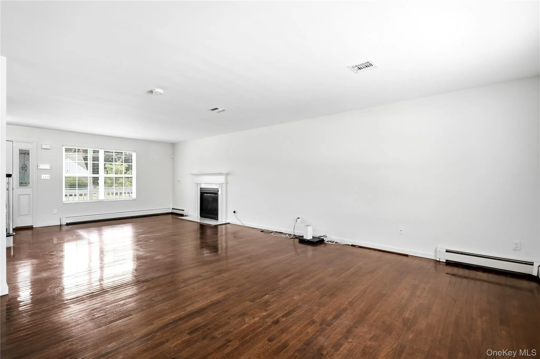 59 Southard Avenue, Babylon, NY, 4 Bedrooms Bedrooms, 11 Rooms Rooms,3 BathroomsBathrooms,Residential,For Rent,Southard,0,1037727 59 Southard Avenue, Babylon, NY, 4 Bedrooms Bedrooms, 11 Rooms Rooms,3 BathroomsBathrooms,Residential,For Rent,Southard,0,1037727