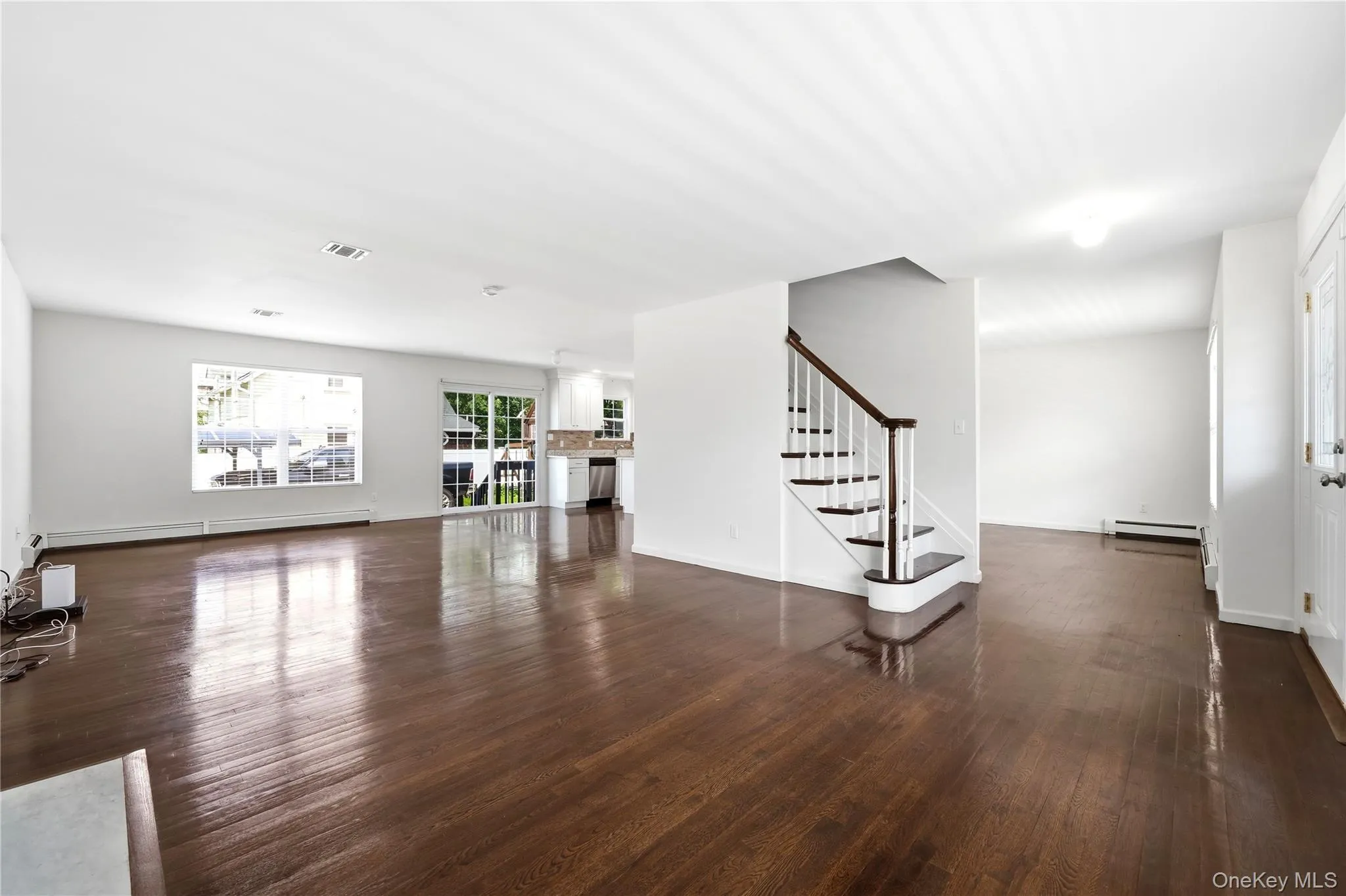 59 Southard Avenue, Babylon, NY, 4 Bedrooms Bedrooms, 11 Rooms Rooms,3 BathroomsBathrooms,Residential,For Rent,Southard,0,1037727 59 Southard Avenue, Babylon, NY, 4 Bedrooms Bedrooms, 11 Rooms Rooms,3 BathroomsBathrooms,Residential,For Rent,Southard,0,1037727