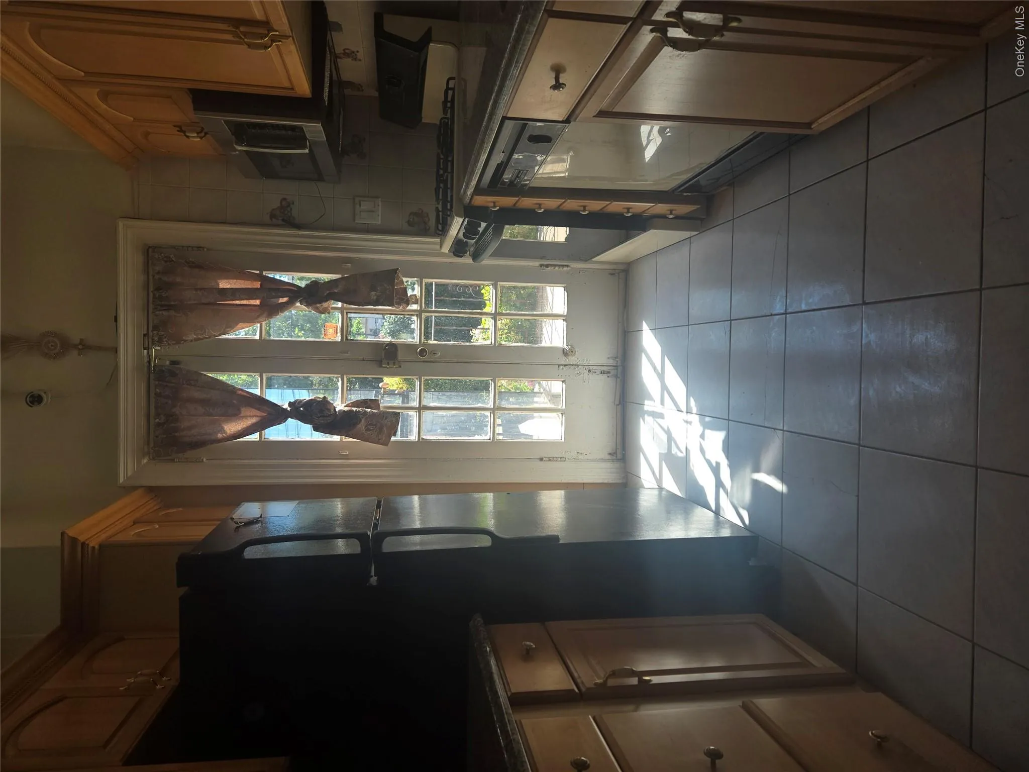 4584 Kings Highway, New York, NY, 3 Bedrooms Bedrooms, 7 Rooms Rooms,1 BathroomBathrooms,Residential,For Rent,Kings,0,1037728 4584 Kings Highway, New York, NY, 3 Bedrooms Bedrooms, 7 Rooms Rooms,1 BathroomBathrooms,Residential,For Rent,Kings,0,1037728