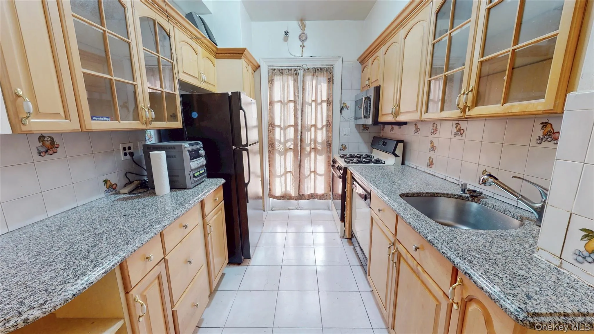 4584 Kings Highway, New York, NY, 3 Bedrooms Bedrooms, 7 Rooms Rooms,1 BathroomBathrooms,Residential,For Rent,Kings,0,1037728 4584 Kings Highway, New York, NY, 3 Bedrooms Bedrooms, 7 Rooms Rooms,1 BathroomBathrooms,Residential,For Rent,Kings,0,1037728