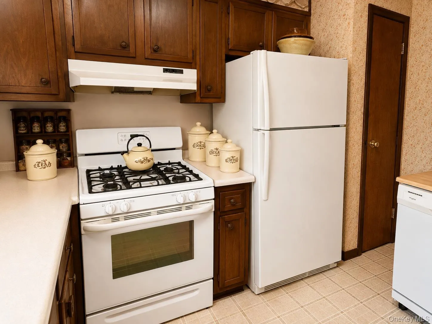 7 Bowers Drive, Fallsburg, NY, 3 Bedrooms Bedrooms, 8 Rooms Rooms,2 BathroomsBathrooms,Residential,For Rent,Bowers,0,1037729 7 Bowers Drive, Fallsburg, NY, 3 Bedrooms Bedrooms, 8 Rooms Rooms,2 BathroomsBathrooms,Residential,For Rent,Bowers,0,1037729
