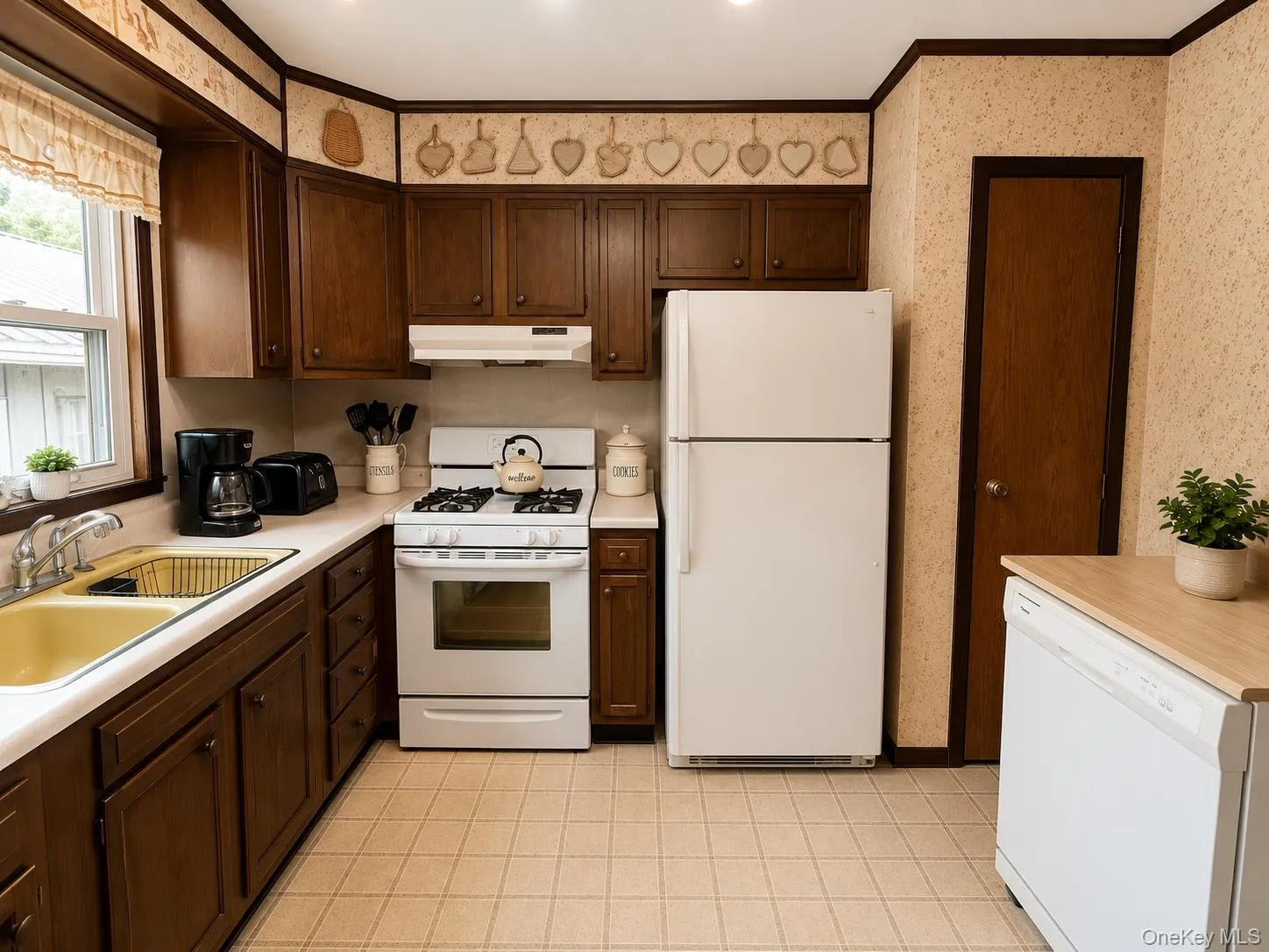 7 Bowers Drive, Fallsburg, NY, 3 Bedrooms Bedrooms, 8 Rooms Rooms,2 BathroomsBathrooms,Residential,For Rent,Bowers,0,1037729 7 Bowers Drive, Fallsburg, NY, 3 Bedrooms Bedrooms, 8 Rooms Rooms,2 BathroomsBathrooms,Residential,For Rent,Bowers,0,1037729