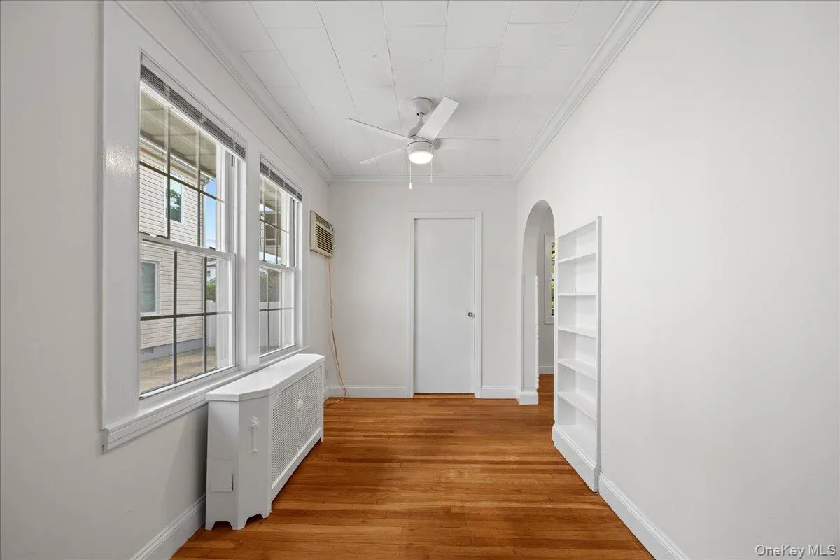 96 Capitol Avenue, North Hempstead, NY, 3 Bedrooms Bedrooms, 6 Rooms Rooms,1 BathroomBathrooms,Residential,For Rent,Capitol,0,1037731 96 Capitol Avenue, North Hempstead, NY, 3 Bedrooms Bedrooms, 6 Rooms Rooms,1 BathroomBathrooms,Residential,For Rent,Capitol,0,1037731