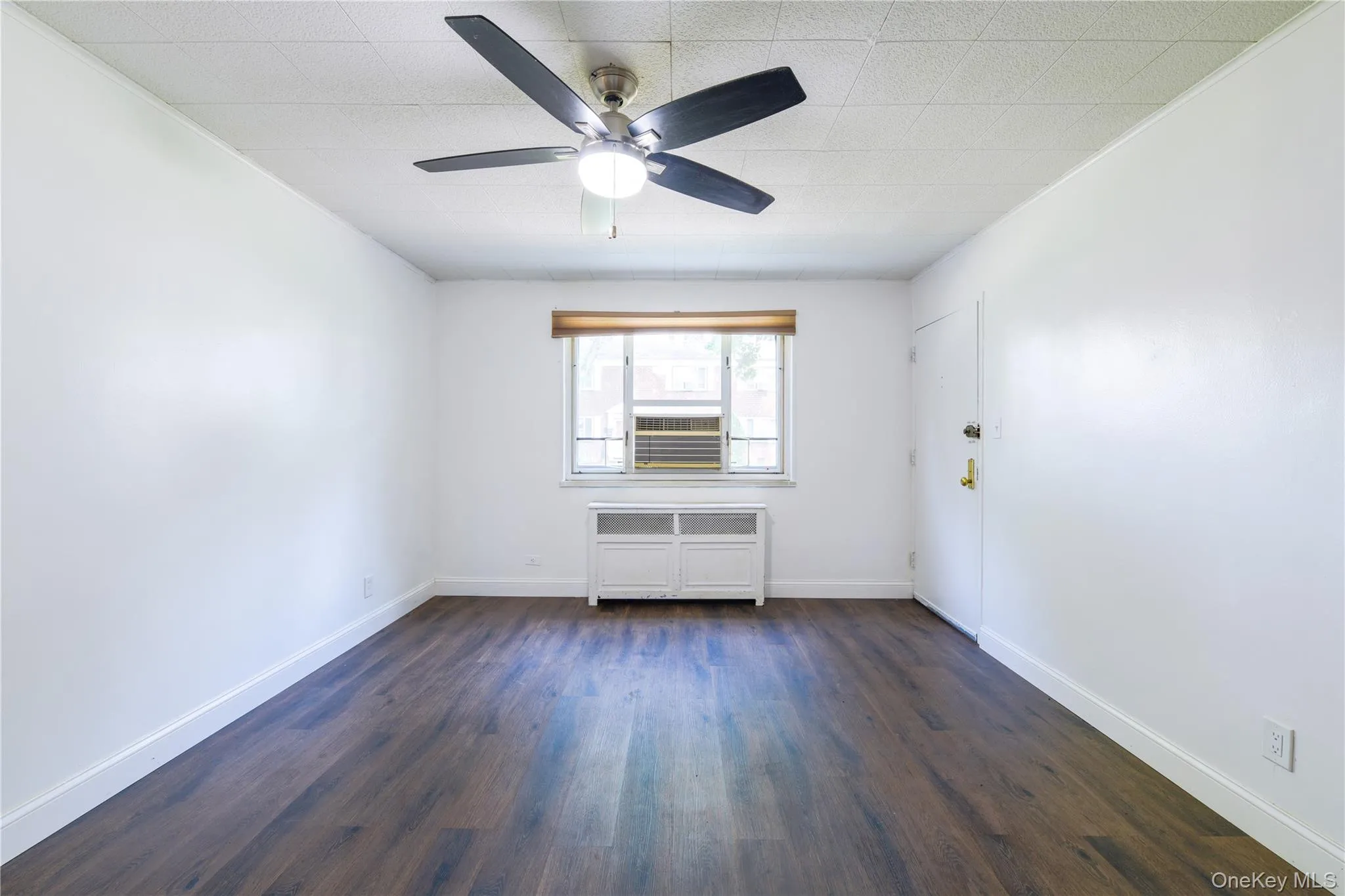 225-35 88 Avenue, New York, NY, 2 Bedrooms Bedrooms, 5 Rooms Rooms,1 BathroomBathrooms,Residential,For Rent,88,0,1037735 225-35 88 Avenue, New York, NY, 2 Bedrooms Bedrooms, 5 Rooms Rooms,1 BathroomBathrooms,Residential,For Rent,88,0,1037735