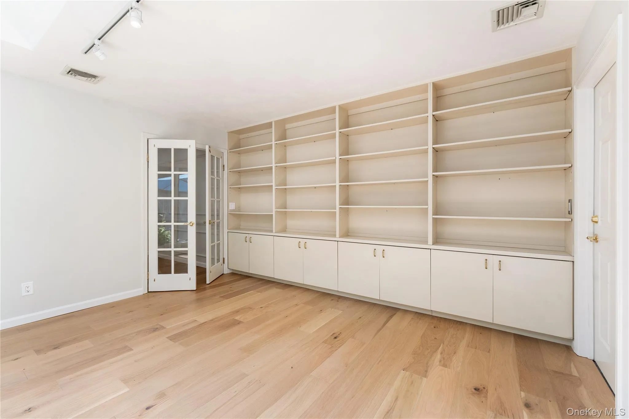 Custom Built-in bookcases Custom Built-in bookcases