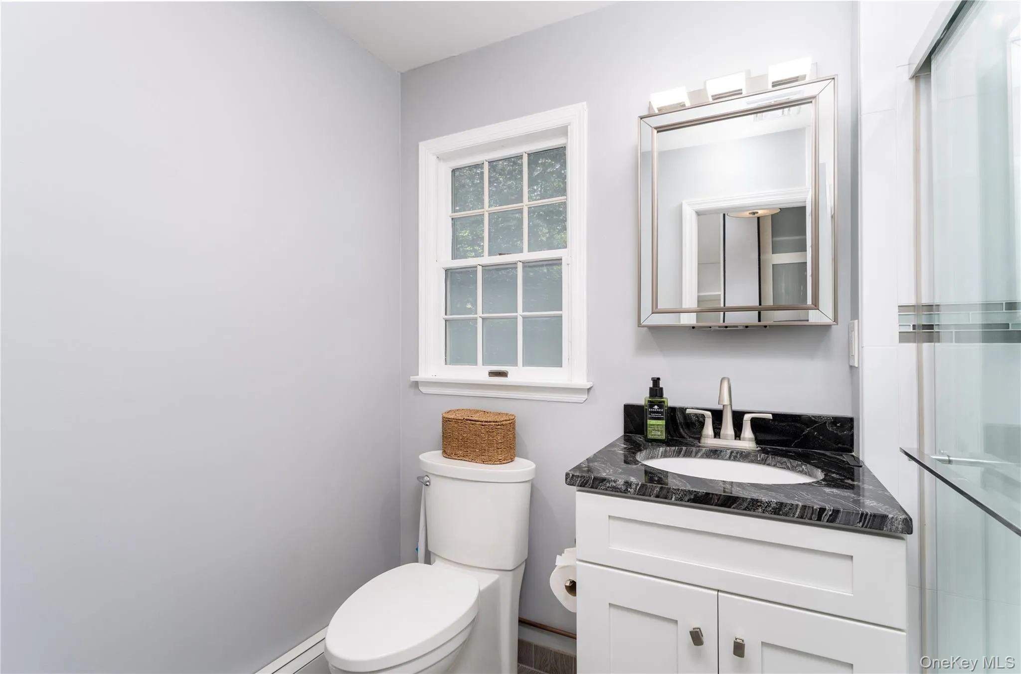 Full bathroom on main level Full bathroom on main level