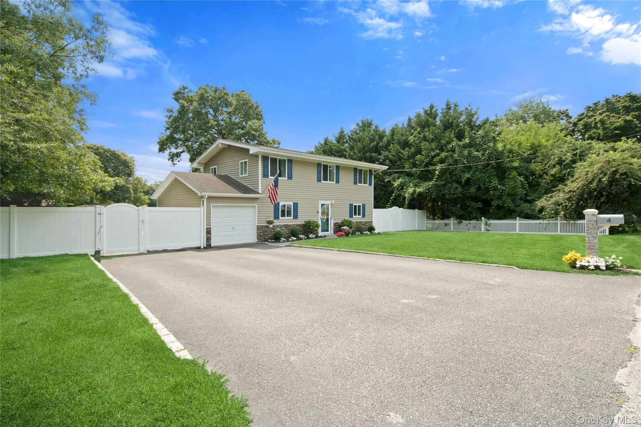 4 Acorn Street, Brookhaven, NY, 3 Bedrooms Bedrooms, 7 Rooms Rooms,2 BathroomsBathrooms,Residential,For Rent,Acorn,0,1037739 4 Acorn Street, Brookhaven, NY, 3 Bedrooms Bedrooms, 7 Rooms Rooms,2 BathroomsBathrooms,Residential,For Rent,Acorn,0,1037739