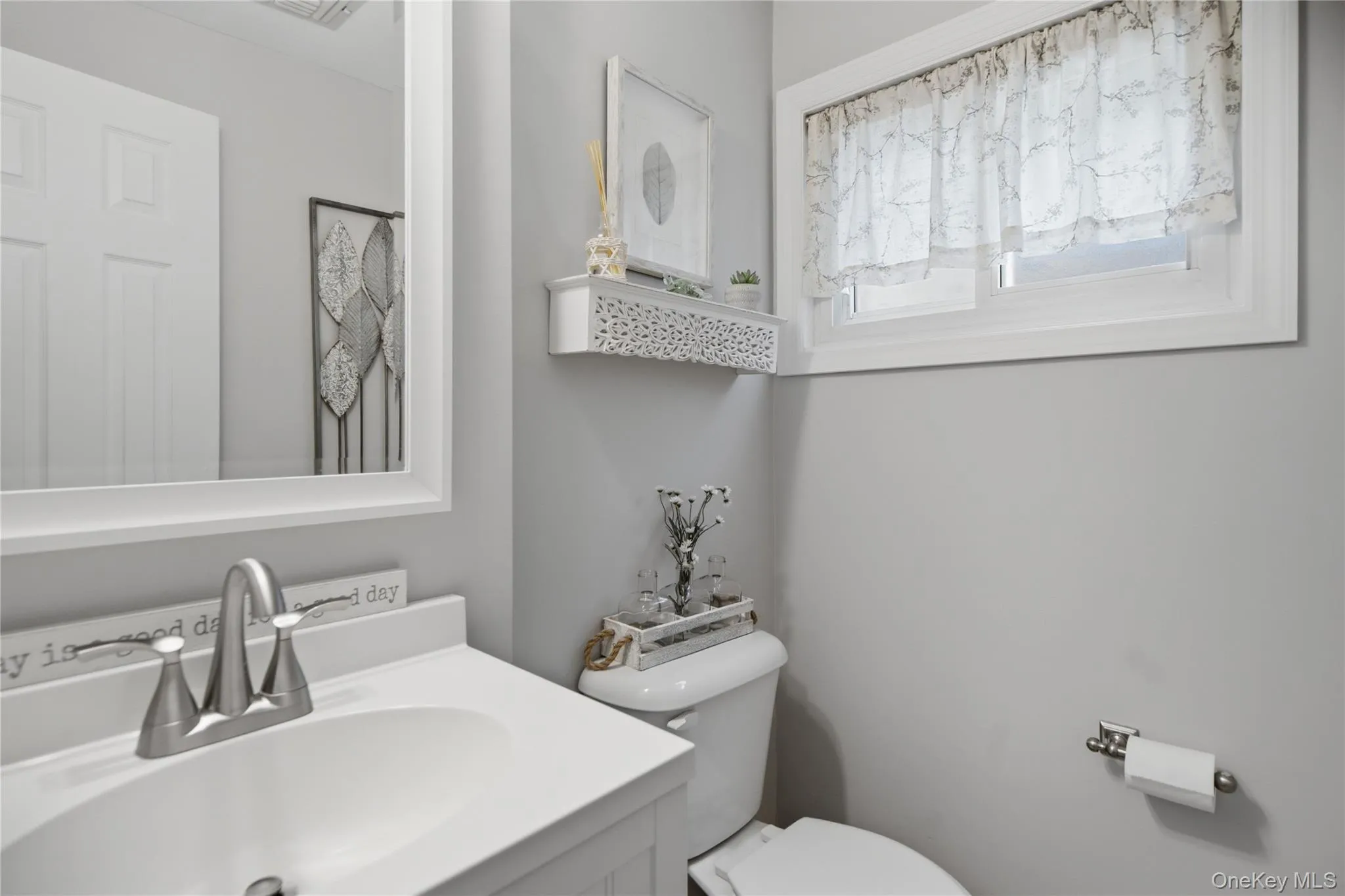 4 Acorn Street, Brookhaven, NY, 3 Bedrooms Bedrooms, 7 Rooms Rooms,2 BathroomsBathrooms,Residential,For Rent,Acorn,0,1037739 4 Acorn Street, Brookhaven, NY, 3 Bedrooms Bedrooms, 7 Rooms Rooms,2 BathroomsBathrooms,Residential,For Rent,Acorn,0,1037739
