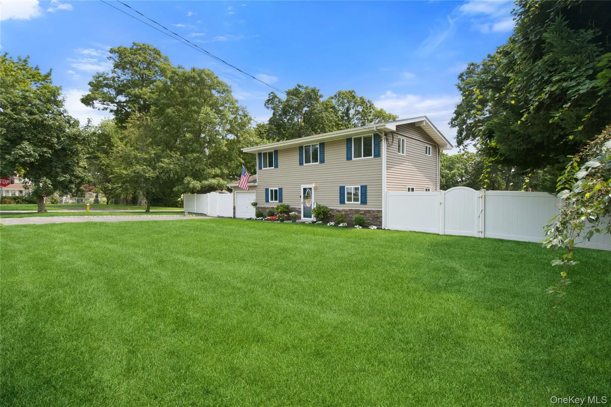 4 Acorn Street, Brookhaven, NY, 3 Bedrooms Bedrooms, 7 Rooms Rooms,2 BathroomsBathrooms,Residential,For Rent,Acorn,0,1037739 4 Acorn Street, Brookhaven, NY, 3 Bedrooms Bedrooms, 7 Rooms Rooms,2 BathroomsBathrooms,Residential,For Rent,Acorn,0,1037739