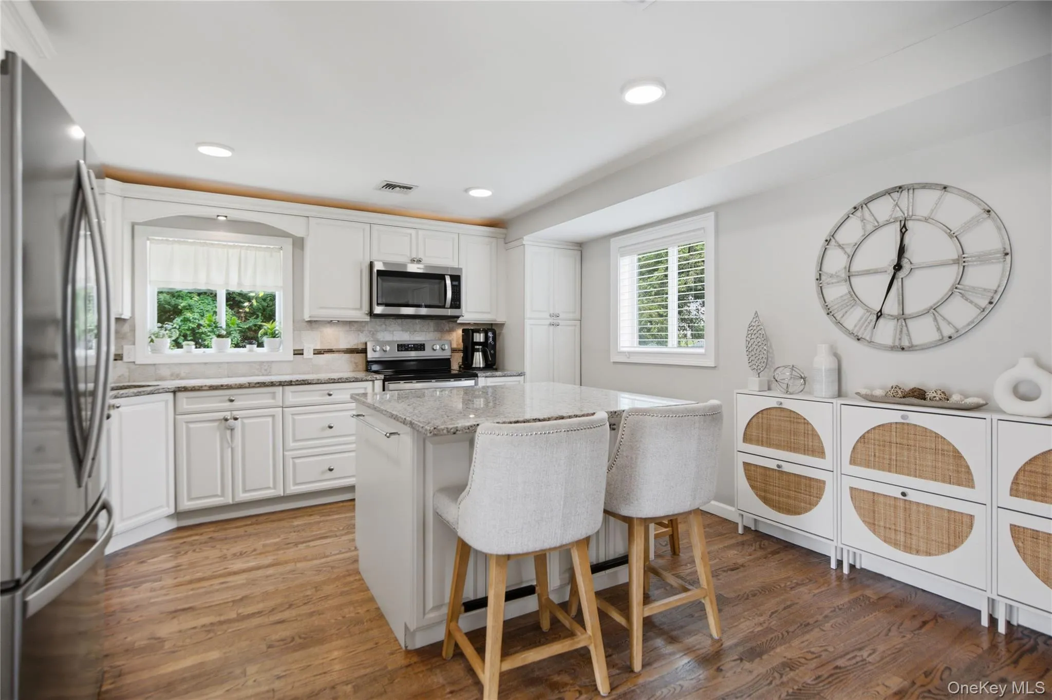 4 Acorn Street, Brookhaven, NY, 3 Bedrooms Bedrooms, 7 Rooms Rooms,2 BathroomsBathrooms,Residential,For Rent,Acorn,0,1037739 4 Acorn Street, Brookhaven, NY, 3 Bedrooms Bedrooms, 7 Rooms Rooms,2 BathroomsBathrooms,Residential,For Rent,Acorn,0,1037739