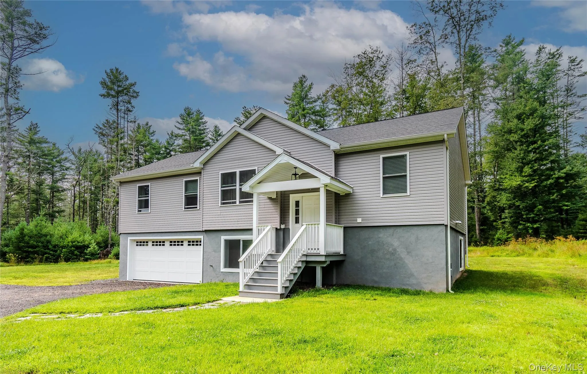 26 Summit Drive, Highland, NY, 3 Bedrooms Bedrooms, 7 Rooms Rooms,3 BathroomsBathrooms,Residential,For Rent,Summit,0,1037742 26 Summit Drive, Highland, NY, 3 Bedrooms Bedrooms, 7 Rooms Rooms,3 BathroomsBathrooms,Residential,For Rent,Summit,0,1037742
