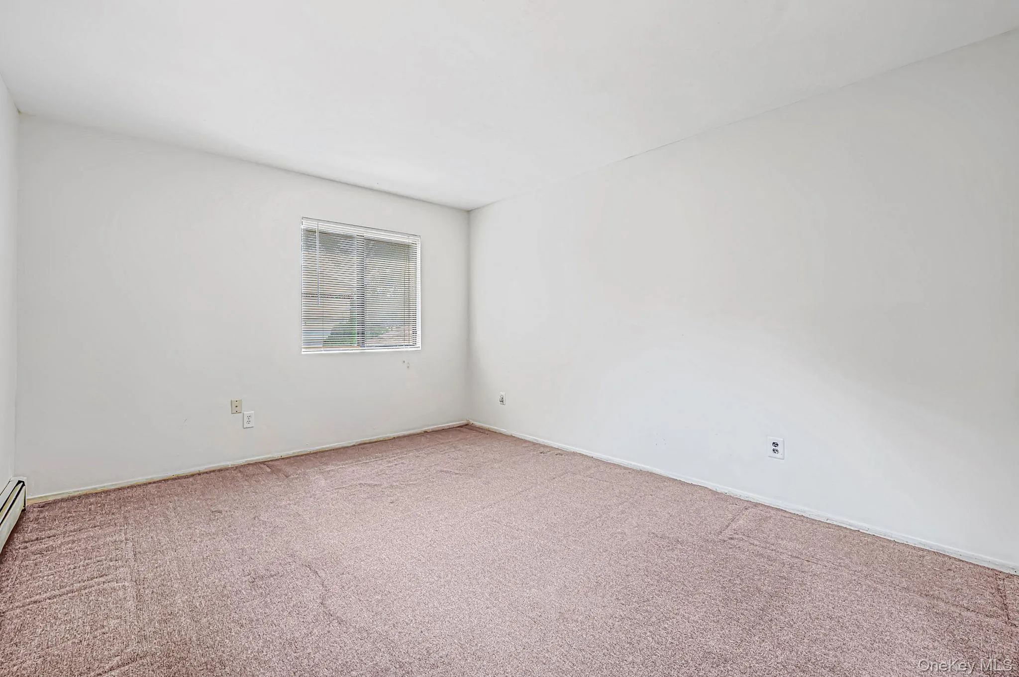 41 Apple Tree Drive, Smithtown, NY, 5 Bedrooms Bedrooms, 8 Rooms Rooms,3 BathroomsBathrooms,Residential,For Rent,Apple Tree,0,1037743 41 Apple Tree Drive, Smithtown, NY, 5 Bedrooms Bedrooms, 8 Rooms Rooms,3 BathroomsBathrooms,Residential,For Rent,Apple Tree,0,1037743