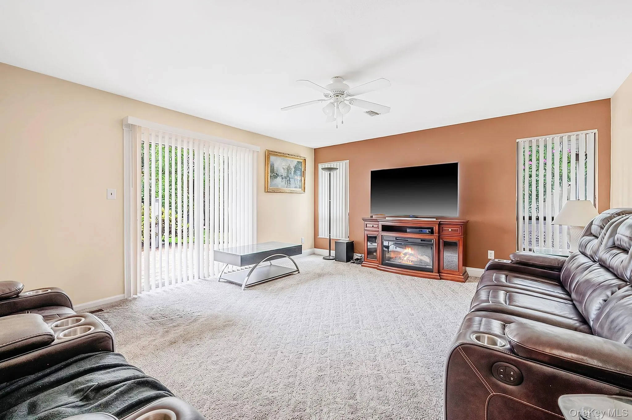 41 Apple Tree Drive, Smithtown, NY, 5 Bedrooms Bedrooms, 8 Rooms Rooms,3 BathroomsBathrooms,Residential,For Rent,Apple Tree,0,1037743 41 Apple Tree Drive, Smithtown, NY, 5 Bedrooms Bedrooms, 8 Rooms Rooms,3 BathroomsBathrooms,Residential,For Rent,Apple Tree,0,1037743