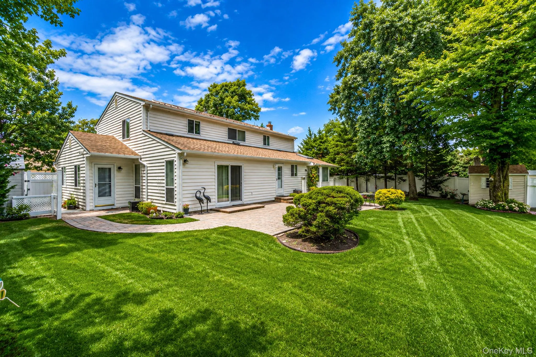 41 Apple Tree Drive, Smithtown, NY, 5 Bedrooms Bedrooms, 8 Rooms Rooms,3 BathroomsBathrooms,Residential,For Rent,Apple Tree,0,1037743 41 Apple Tree Drive, Smithtown, NY, 5 Bedrooms Bedrooms, 8 Rooms Rooms,3 BathroomsBathrooms,Residential,For Rent,Apple Tree,0,1037743