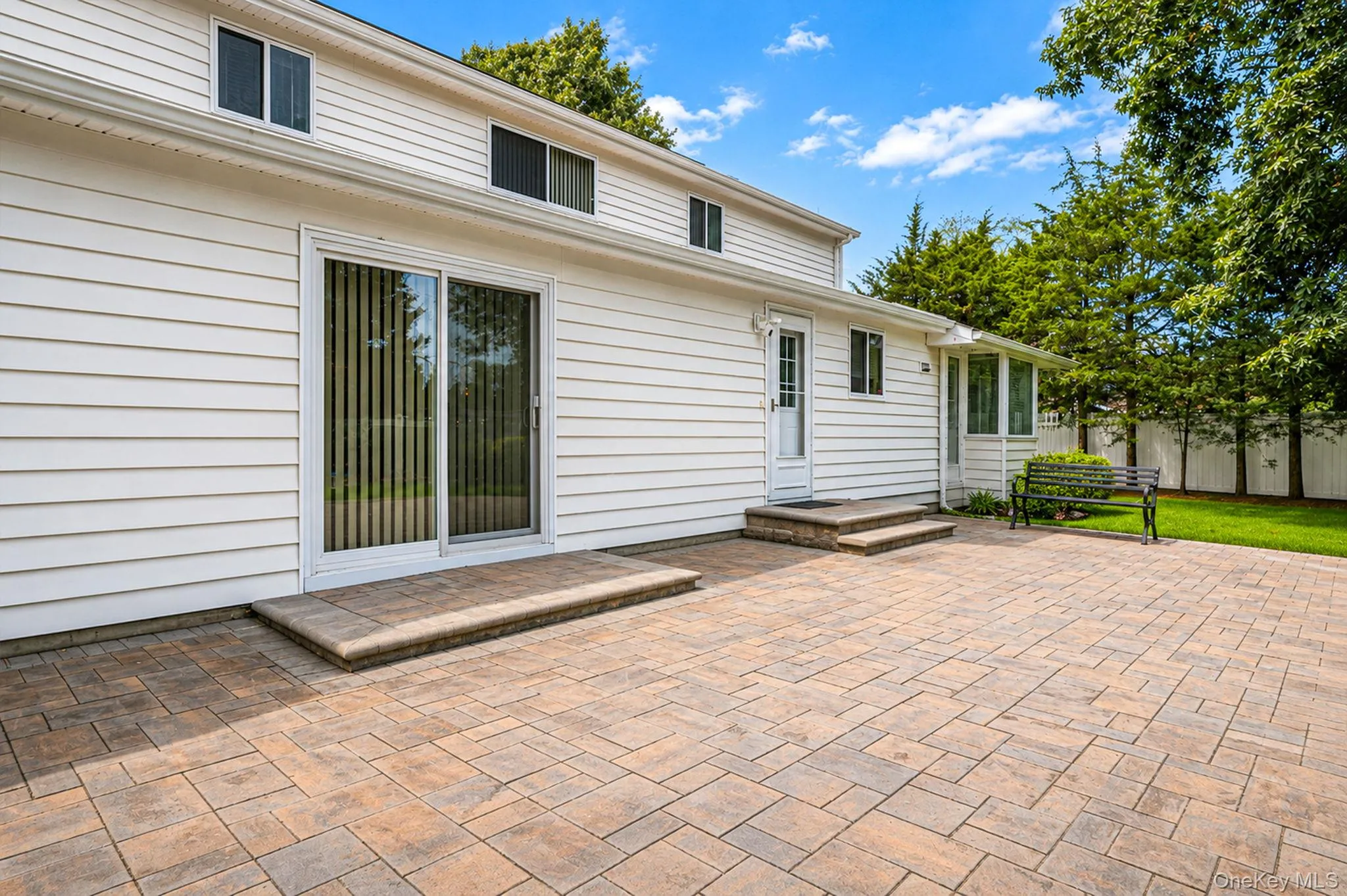 41 Apple Tree Drive, Smithtown, NY, 5 Bedrooms Bedrooms, 8 Rooms Rooms,3 BathroomsBathrooms,Residential,For Rent,Apple Tree,0,1037743 41 Apple Tree Drive, Smithtown, NY, 5 Bedrooms Bedrooms, 8 Rooms Rooms,3 BathroomsBathrooms,Residential,For Rent,Apple Tree,0,1037743