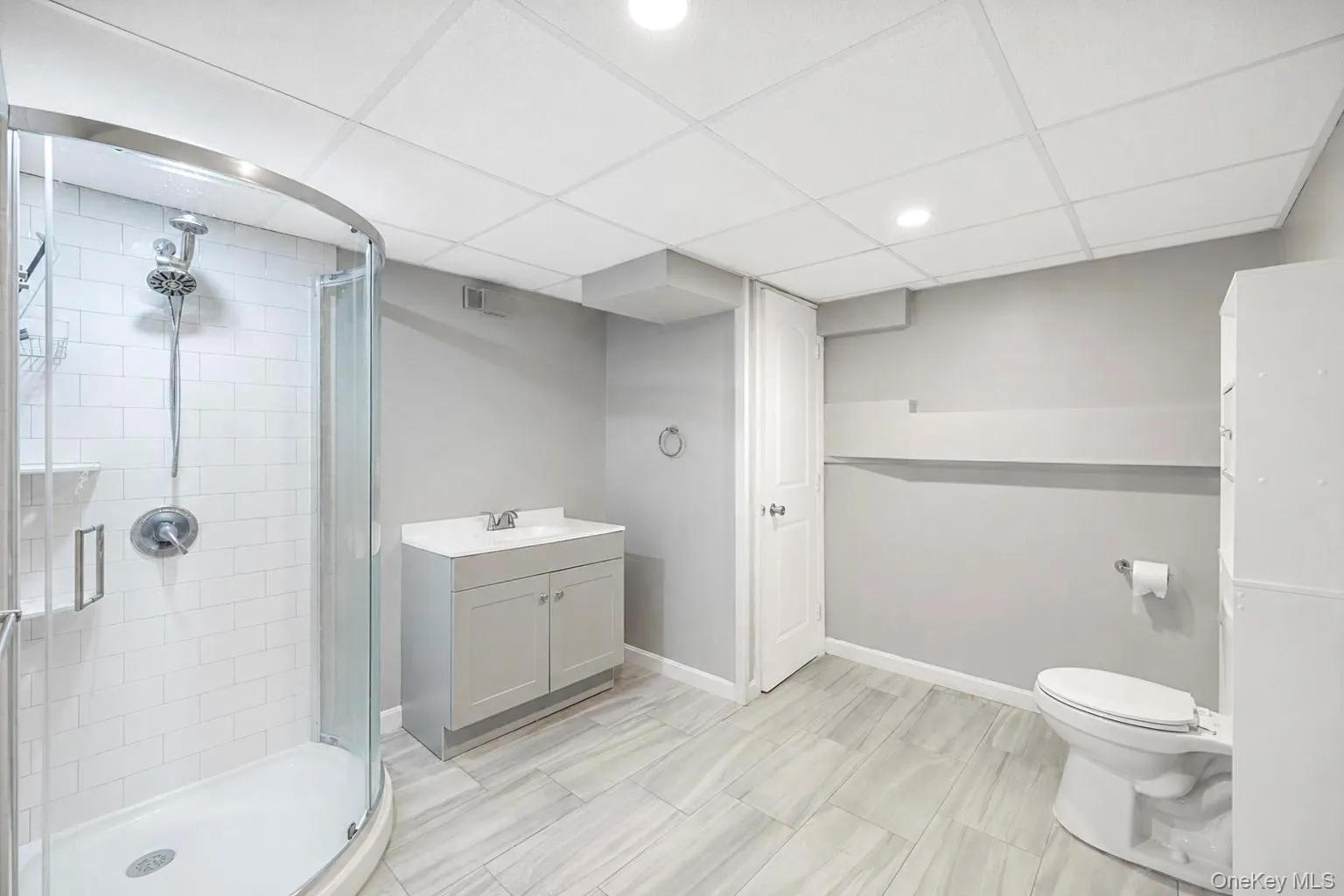 28 Mapleton Avenue, Brookhaven, NY, 3 Bedrooms Bedrooms, 6 Rooms Rooms,2 BathroomsBathrooms,Residential,For Rent,Mapleton,0,1037744 28 Mapleton Avenue, Brookhaven, NY, 3 Bedrooms Bedrooms, 6 Rooms Rooms,2 BathroomsBathrooms,Residential,For Rent,Mapleton,0,1037744