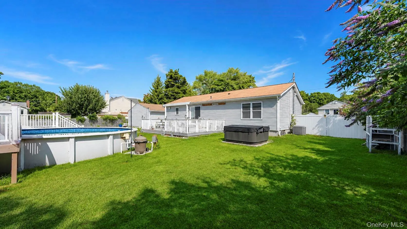 28 Mapleton Avenue, Brookhaven, NY, 3 Bedrooms Bedrooms, 6 Rooms Rooms,2 BathroomsBathrooms,Residential,For Rent,Mapleton,0,1037744 28 Mapleton Avenue, Brookhaven, NY, 3 Bedrooms Bedrooms, 6 Rooms Rooms,2 BathroomsBathrooms,Residential,For Rent,Mapleton,0,1037744