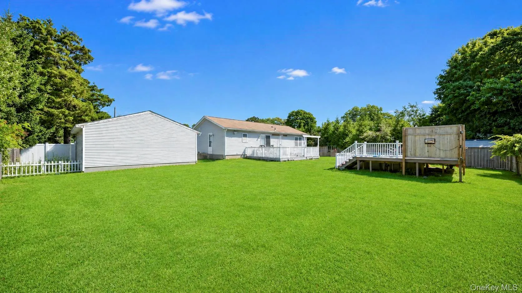 28 Mapleton Avenue, Brookhaven, NY, 3 Bedrooms Bedrooms, 6 Rooms Rooms,2 BathroomsBathrooms,Residential,For Rent,Mapleton,0,1037744 28 Mapleton Avenue, Brookhaven, NY, 3 Bedrooms Bedrooms, 6 Rooms Rooms,2 BathroomsBathrooms,Residential,For Rent,Mapleton,0,1037744