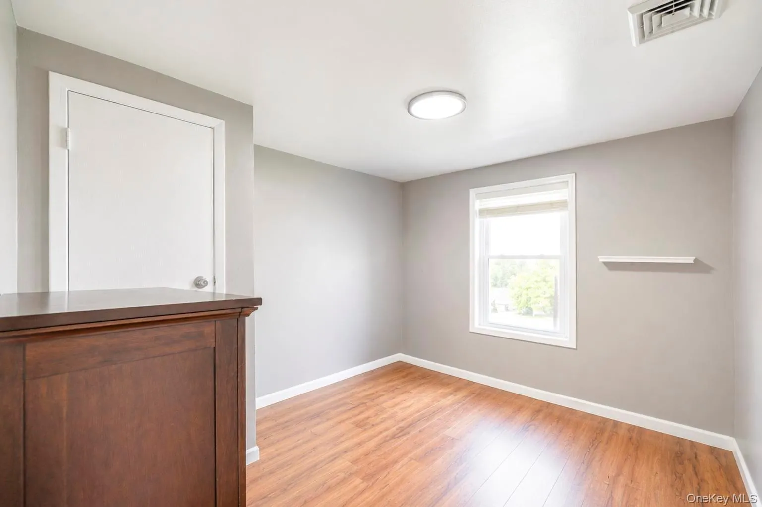 28 Mapleton Avenue, Brookhaven, NY, 3 Bedrooms Bedrooms, 6 Rooms Rooms,2 BathroomsBathrooms,Residential,For Rent,Mapleton,0,1037744 28 Mapleton Avenue, Brookhaven, NY, 3 Bedrooms Bedrooms, 6 Rooms Rooms,2 BathroomsBathrooms,Residential,For Rent,Mapleton,0,1037744