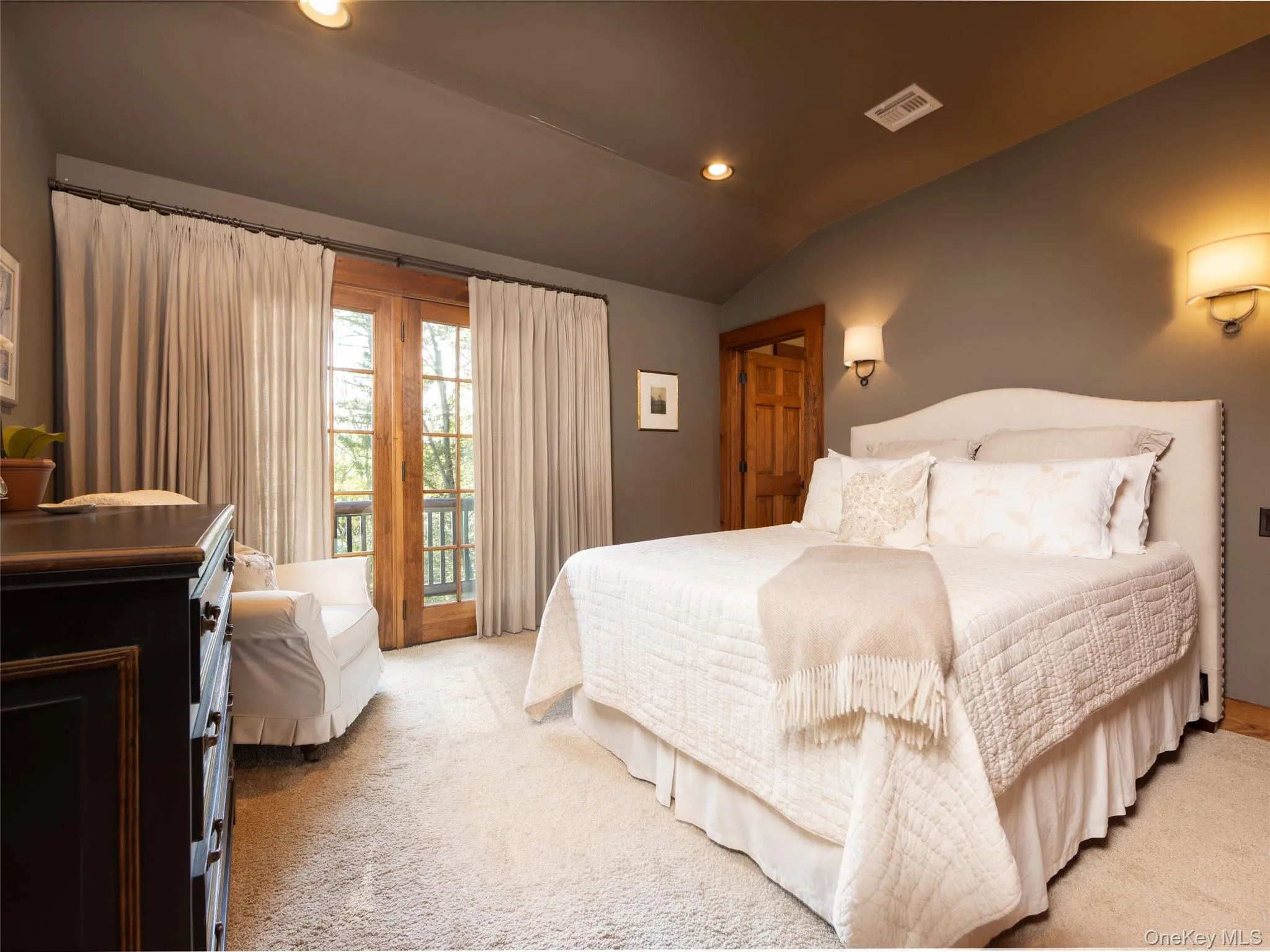 60 Top Ridge Trail, Bethel, NY, 4 Bedrooms Bedrooms, 19 Rooms Rooms,5 BathroomsBathrooms,Residential,For Rent,Top Ridge,0,1037747 60 Top Ridge Trail, Bethel, NY, 4 Bedrooms Bedrooms, 19 Rooms Rooms,5 BathroomsBathrooms,Residential,For Rent,Top Ridge,0,1037747
