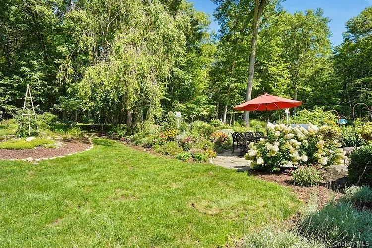 33 Peters Lane, Pound Ridge, NY, 5 Bedrooms Bedrooms, 10 Rooms Rooms,3 BathroomsBathrooms,Residential,For Rent,Peters,0,1037750 33 Peters Lane, Pound Ridge, NY, 5 Bedrooms Bedrooms, 10 Rooms Rooms,3 BathroomsBathrooms,Residential,For Rent,Peters,0,1037750
