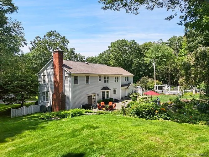 33 Peters Lane, Pound Ridge, NY, 5 Bedrooms Bedrooms, 10 Rooms Rooms,3 BathroomsBathrooms,Residential,For Rent,Peters,0,1037750 33 Peters Lane, Pound Ridge, NY, 5 Bedrooms Bedrooms, 10 Rooms Rooms,3 BathroomsBathrooms,Residential,For Rent,Peters,0,1037750